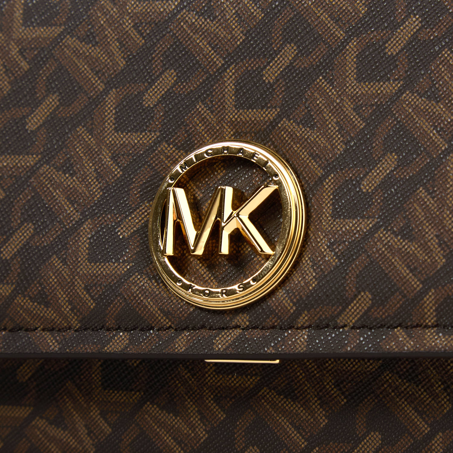 Michael Kors crossbody tas Delaney met logoprint donkerbruin