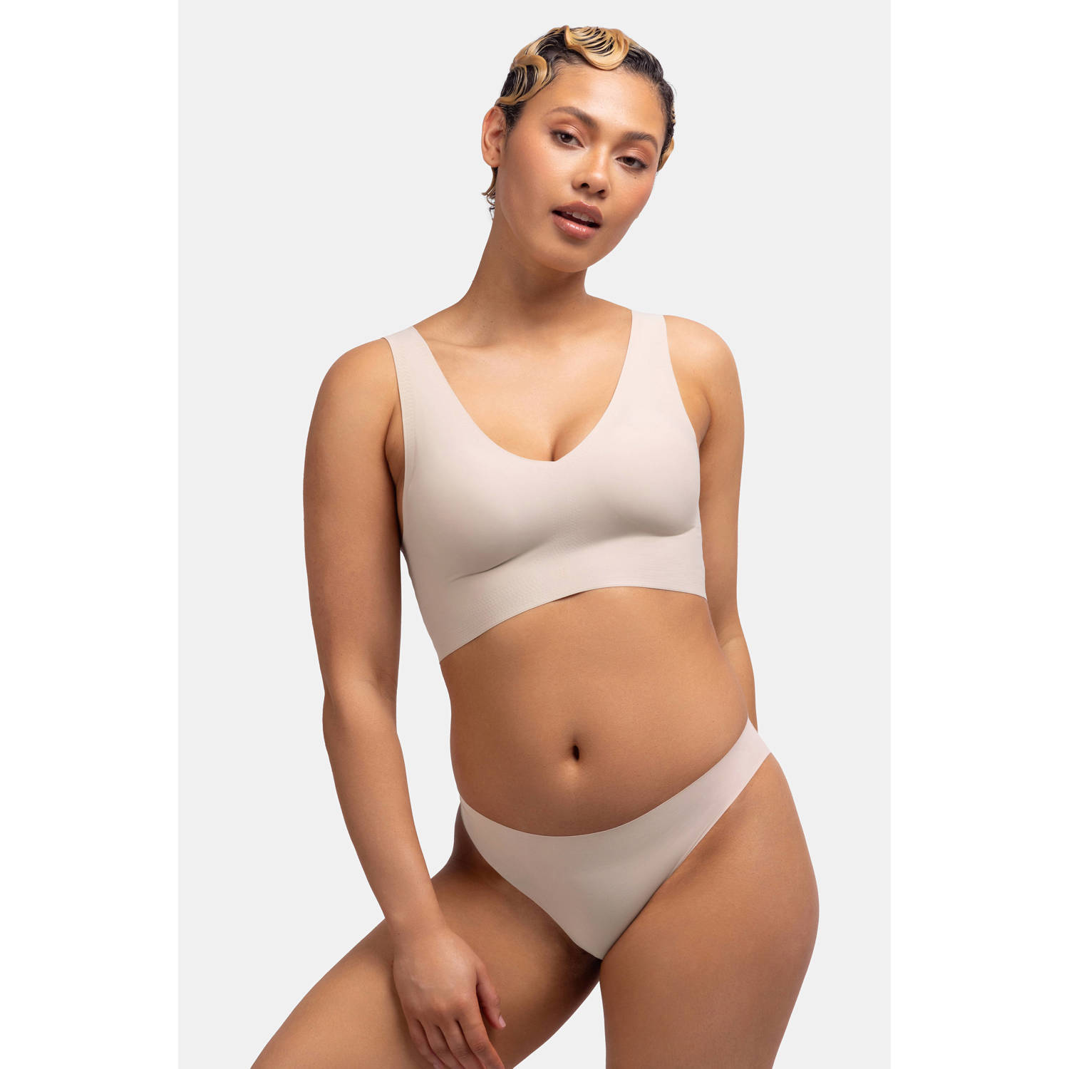 Dorina voorgevormde bh top Airlite beige