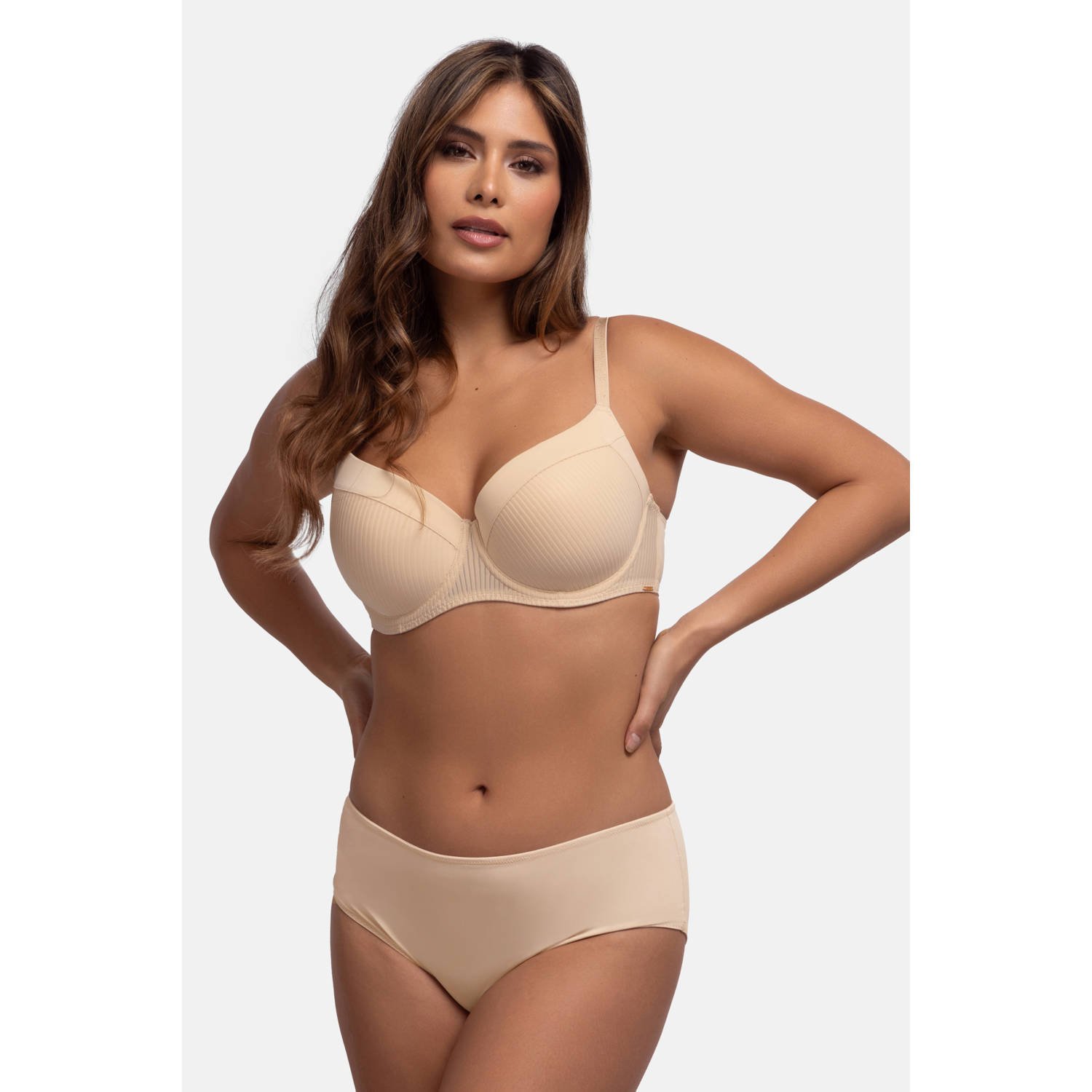 Dorina voorgevormde beugelbh Carmen beige