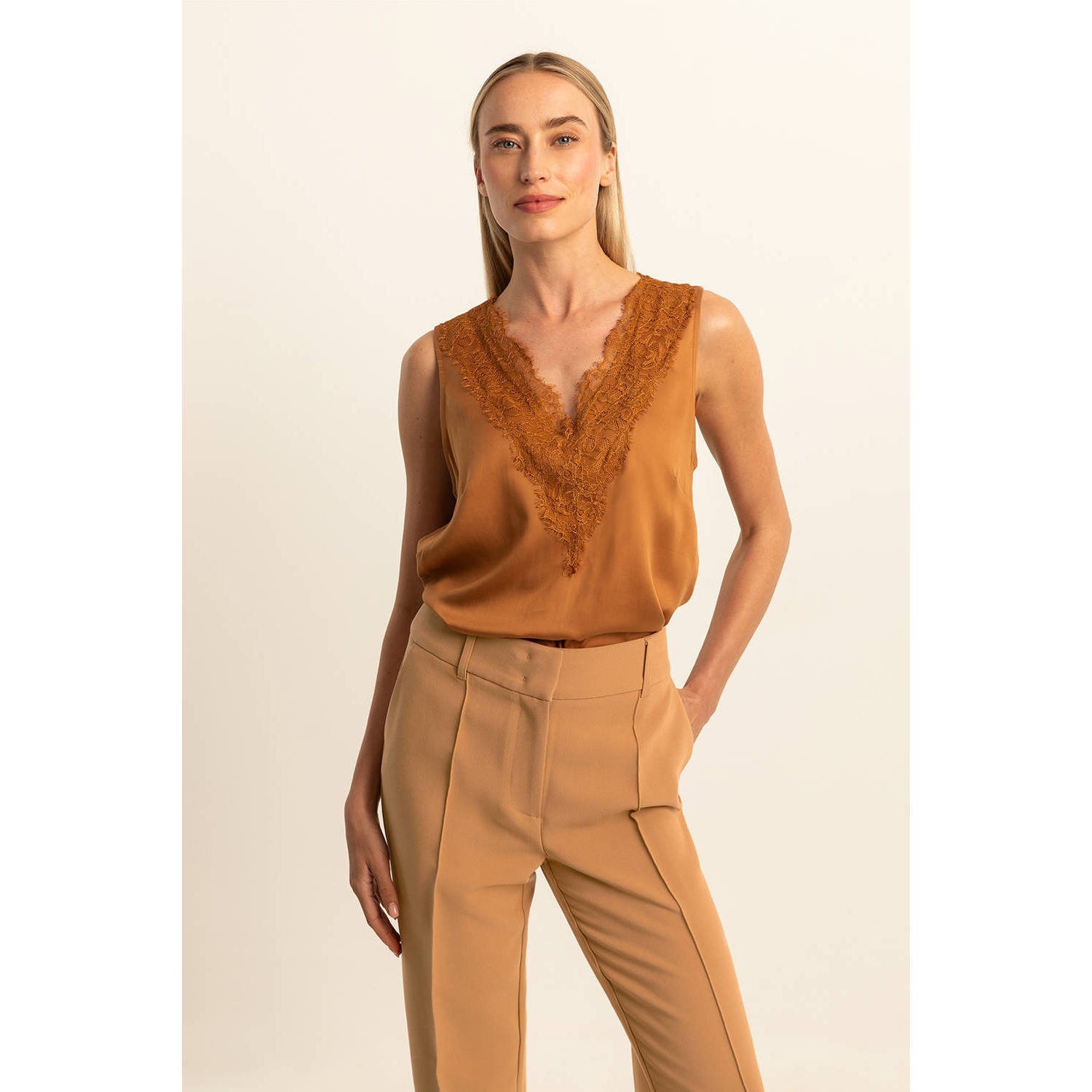 Expresso satijnen geweven top camel