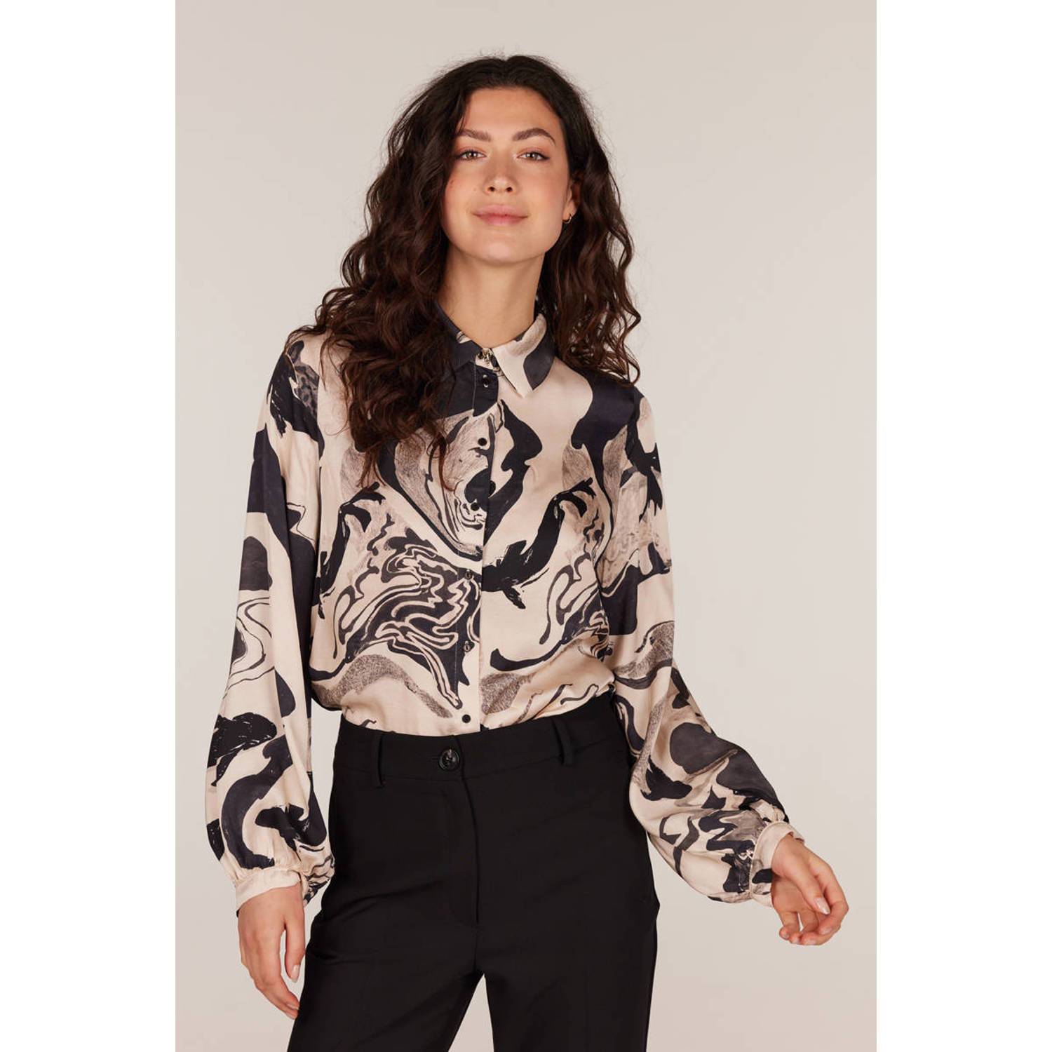 JANSEN Amsterdam blouse CAROLA met grafische print beige zwart