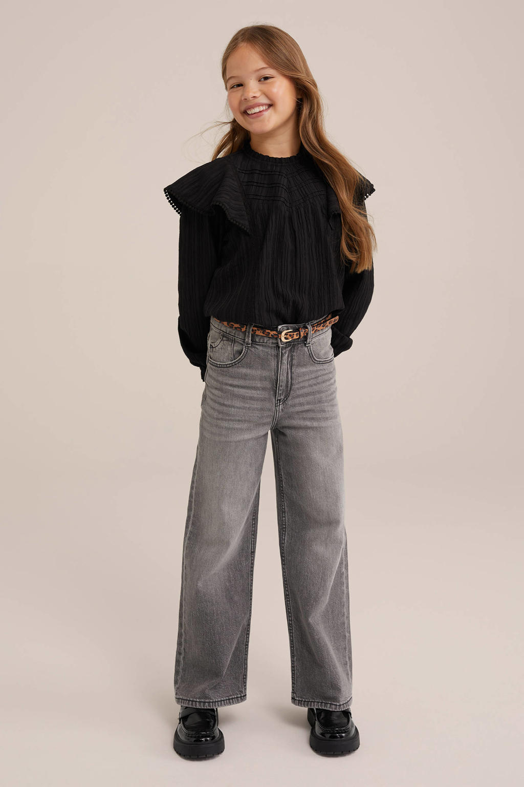 Zwarte meisjes WE Fashion blouse van polyester met effen, lange mouwen, ronde hals, knoopsluiting en ruches