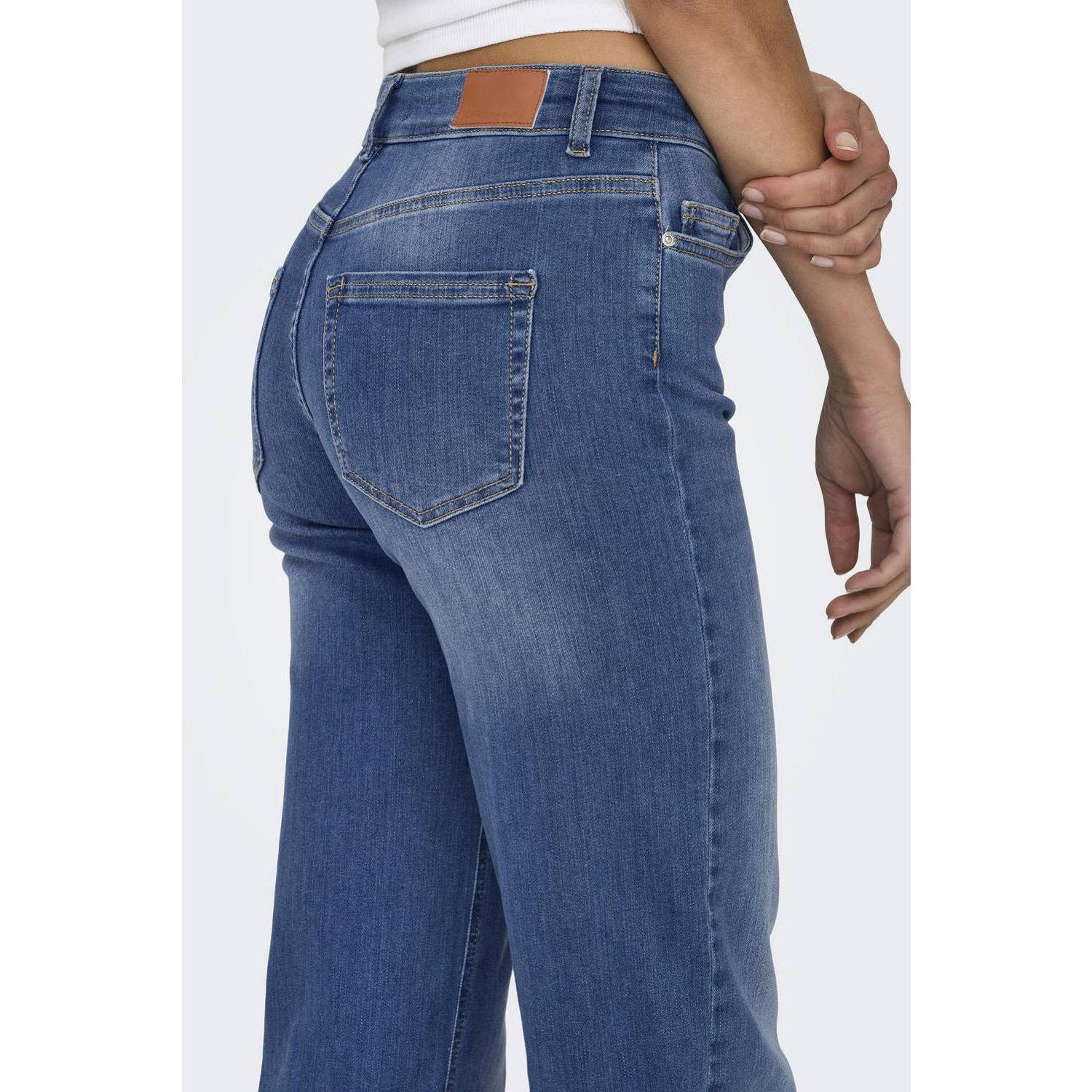 ONLY straight leg jeans ONLBLUSH medium blue denim