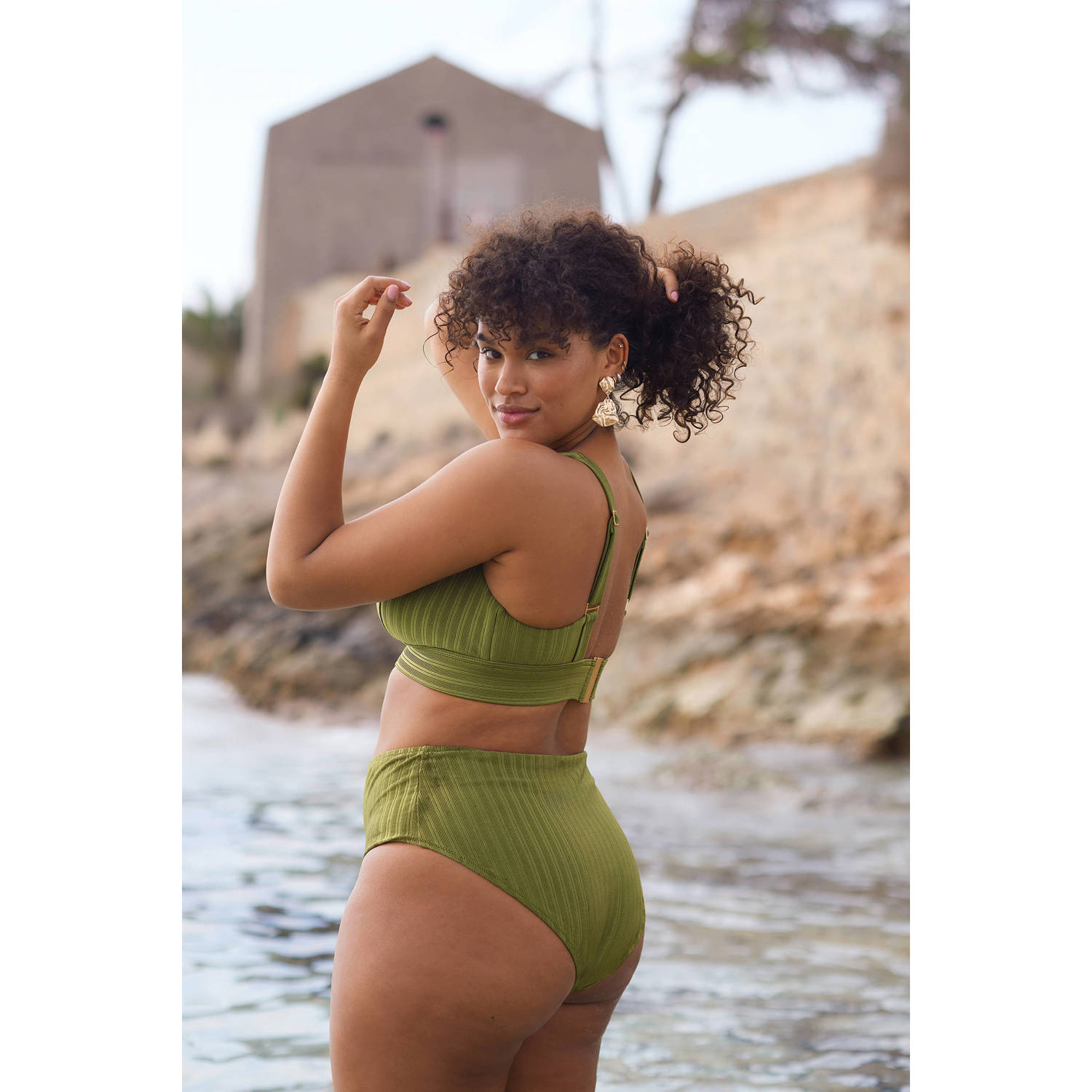 BEACHWAVE Curve high waist bikinibroekje groen