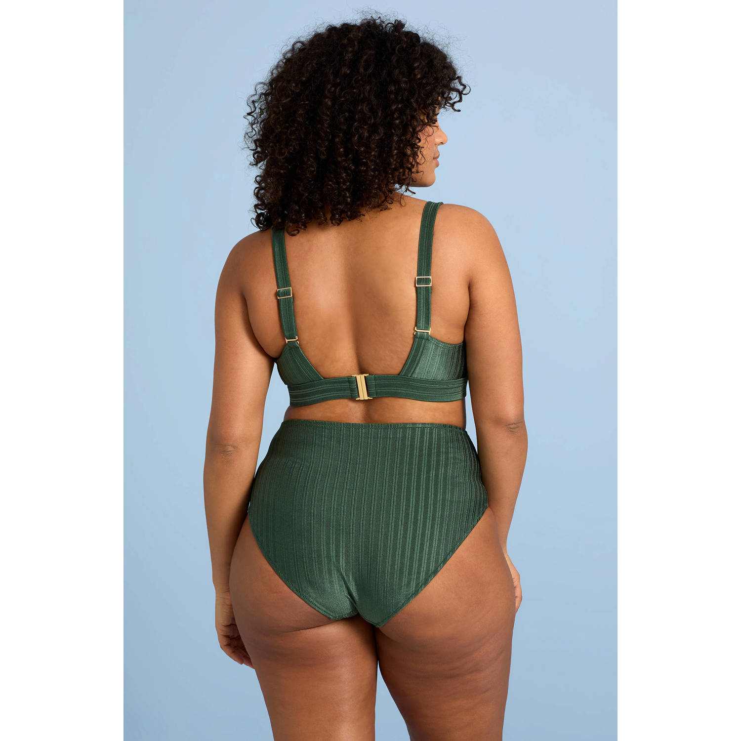 BEACHWAVE Curve voorgevormde beugel bikinitop met ribstructuur groen