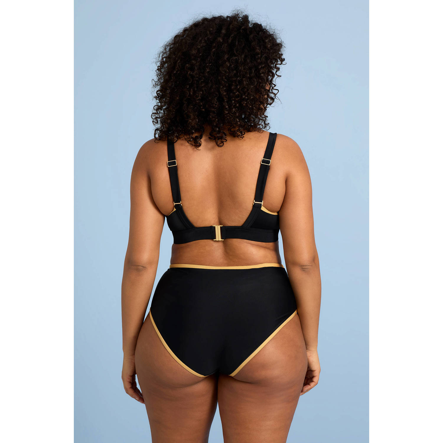 BEACHWAVE Curve high waist bikinibroekje zwart
