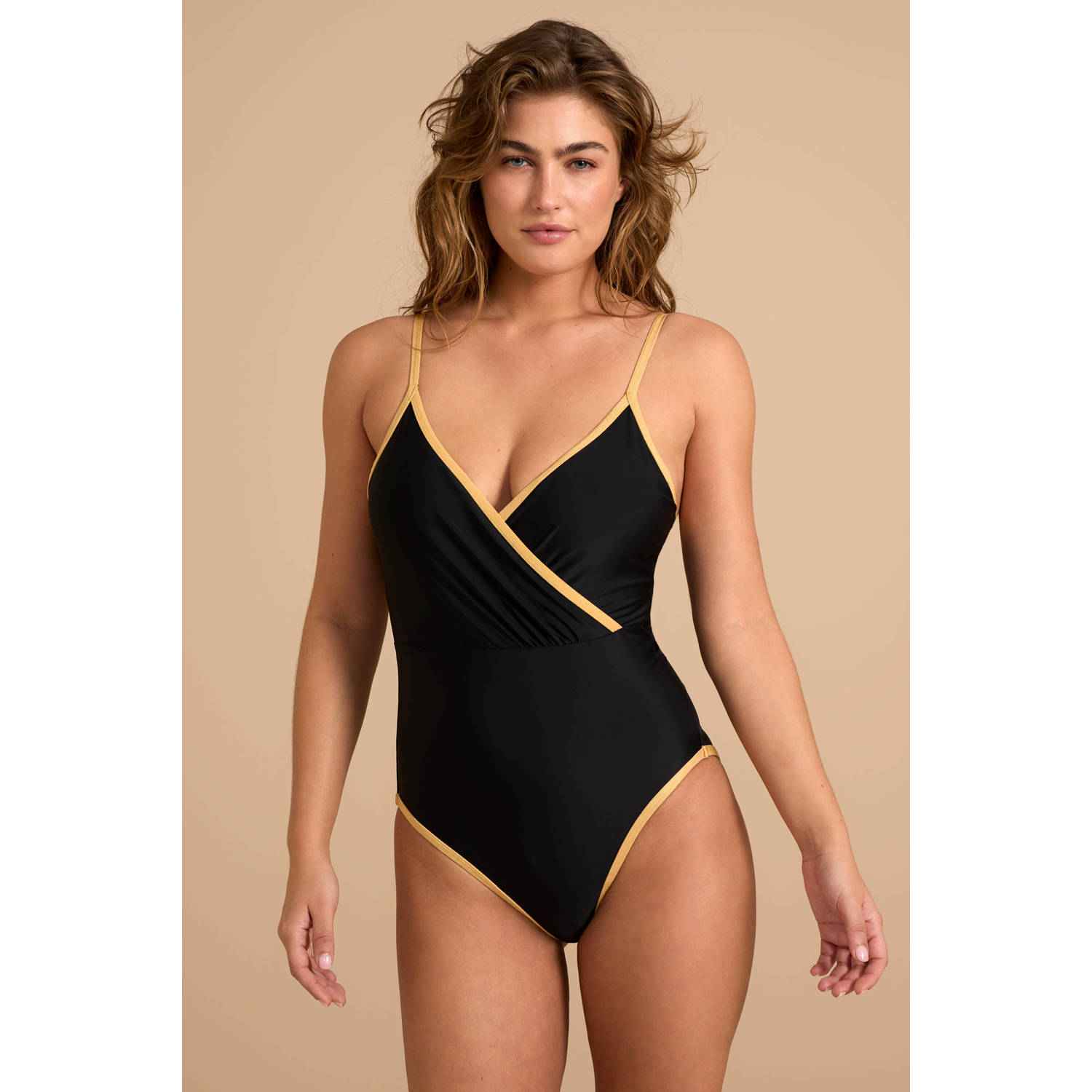 BEACHWAVE corrigerend badpak zwart