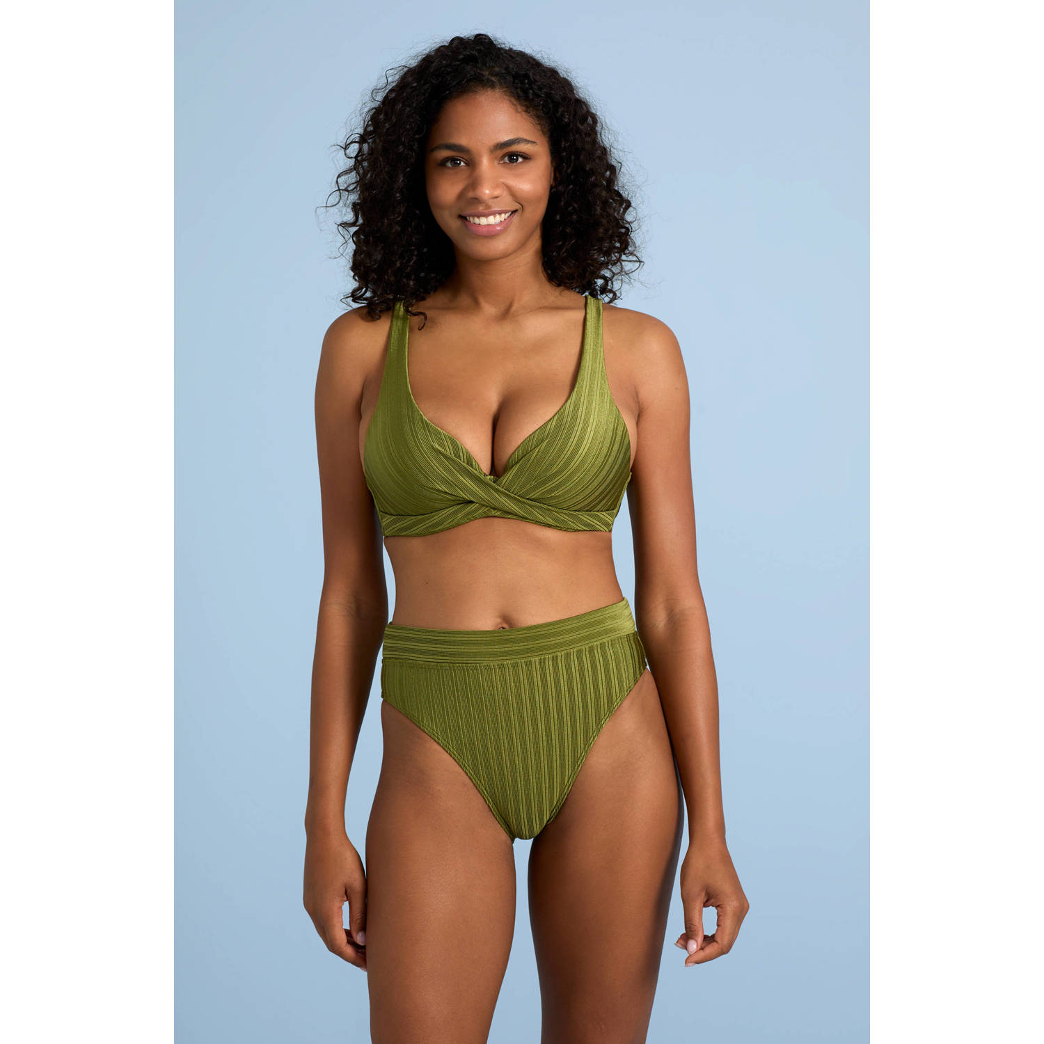BEACHWAVE voorgevormde push-up bikinitop groen