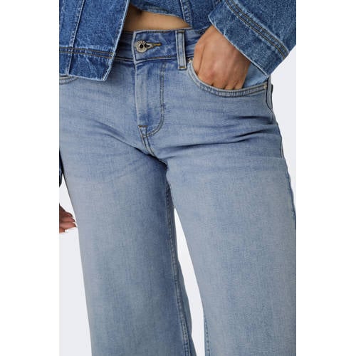 ONLY low waist wide leg jeans ONLJUDY light blue denim afbeelding