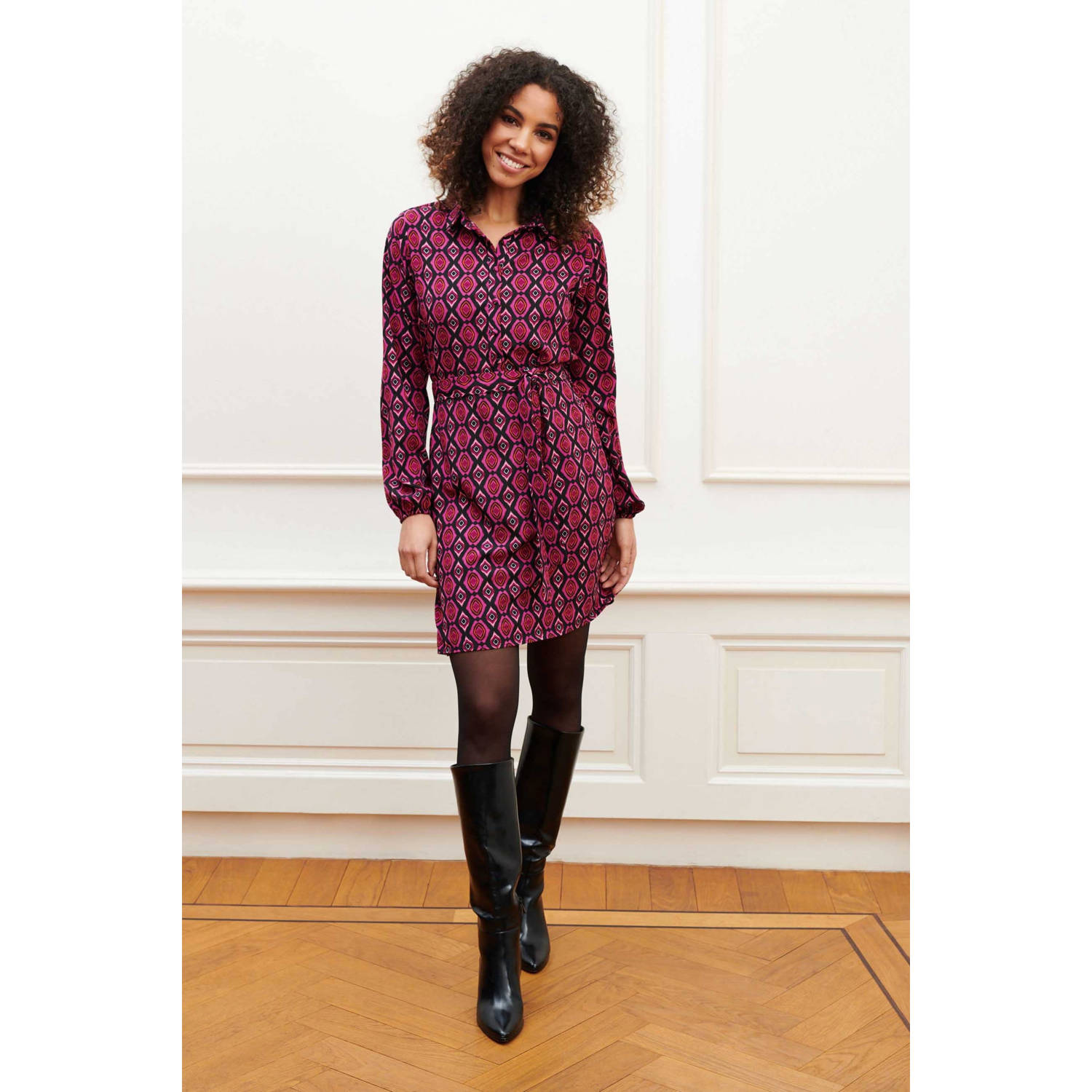 Lofty Manner jurk met all over print en ceintuur roze