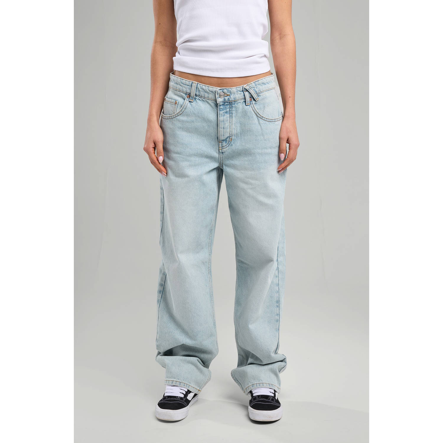 America Today low waist loose jeans Montana