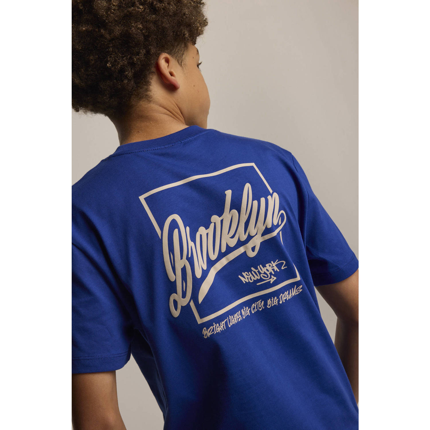 America Today T-shirt Errol JR met backprint koningsblauw