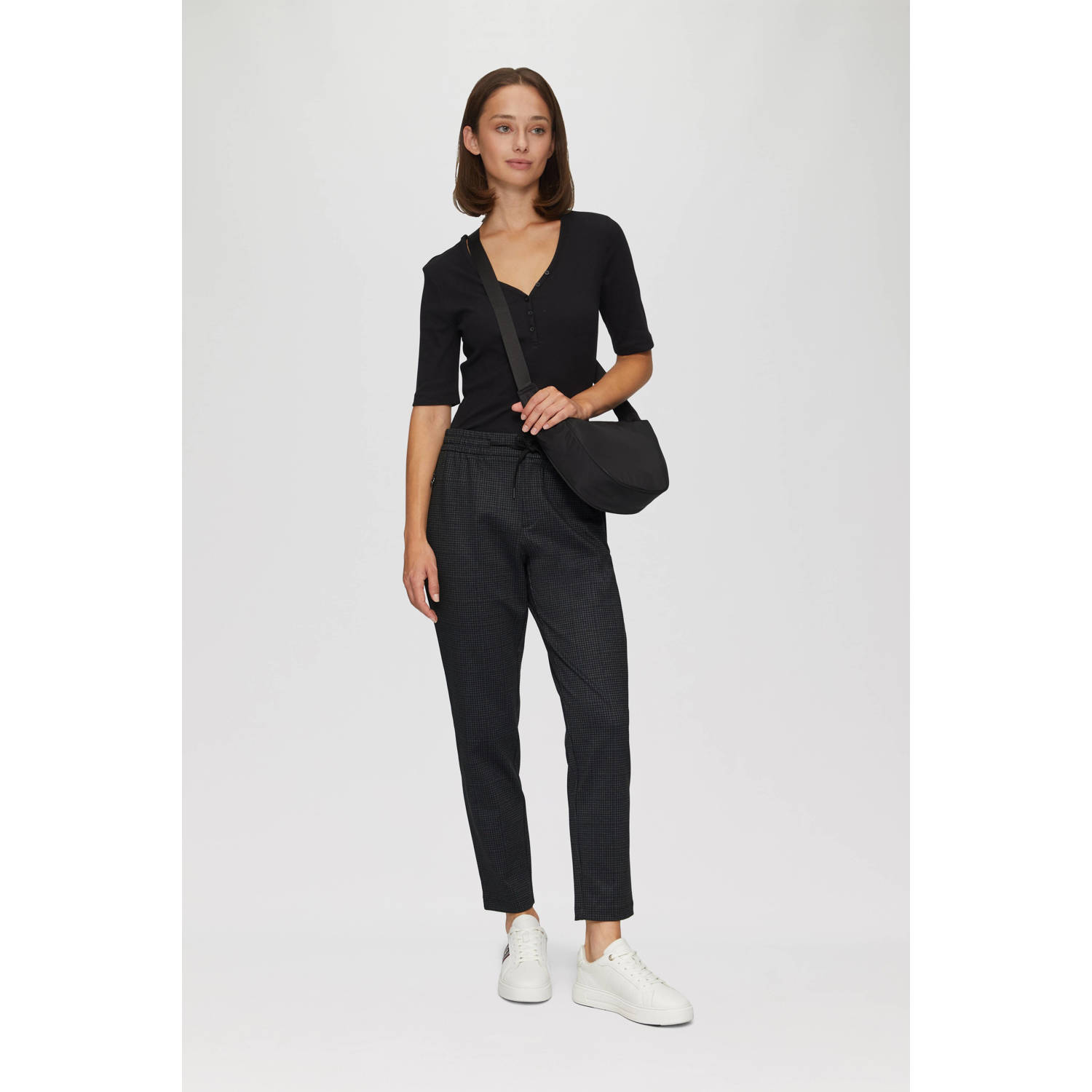 s.Oliver tapered fit broek zwart