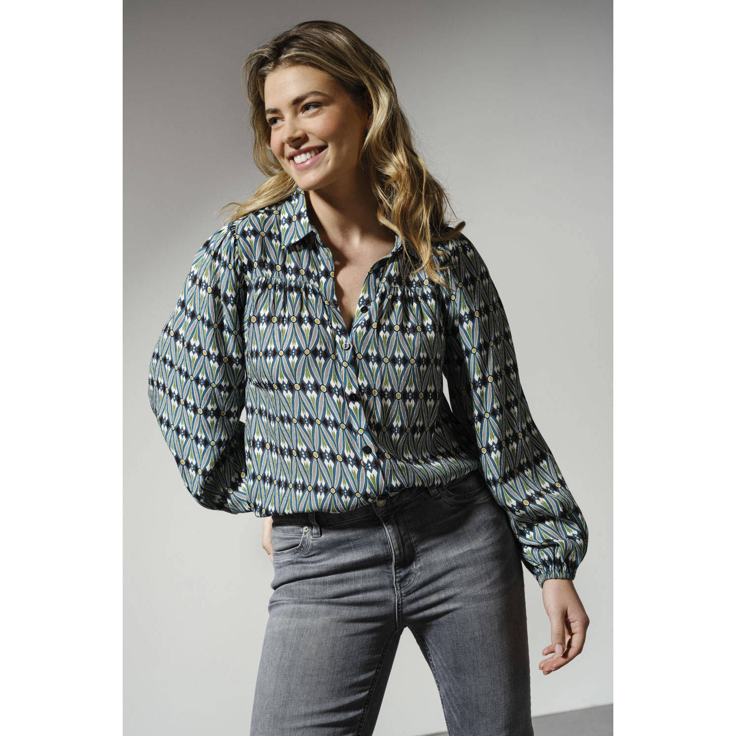 Tramontana blouse met all over print petrol