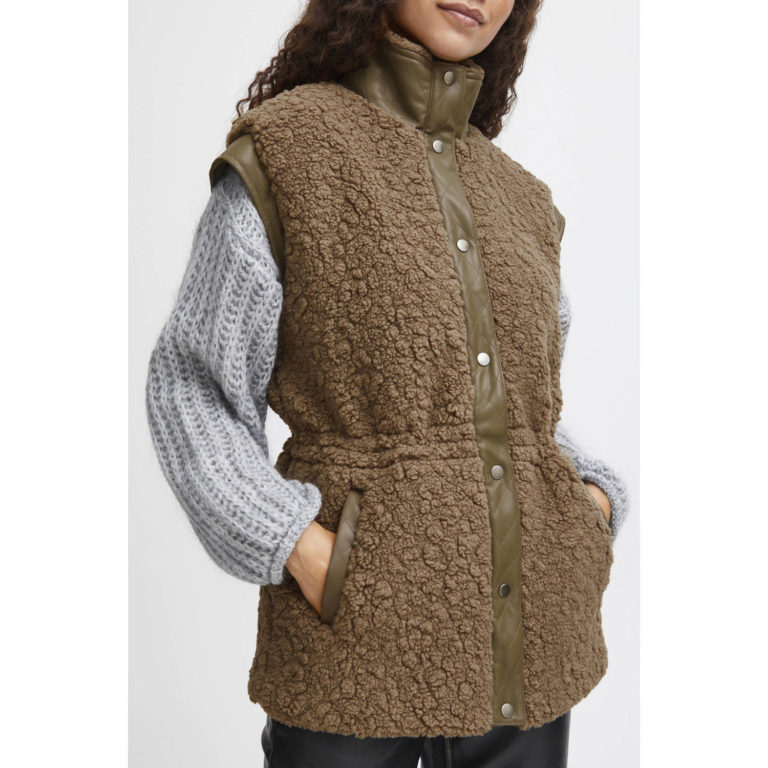 B.Young Teddy Bodywarmer met Leatherlook Details Brown Dames