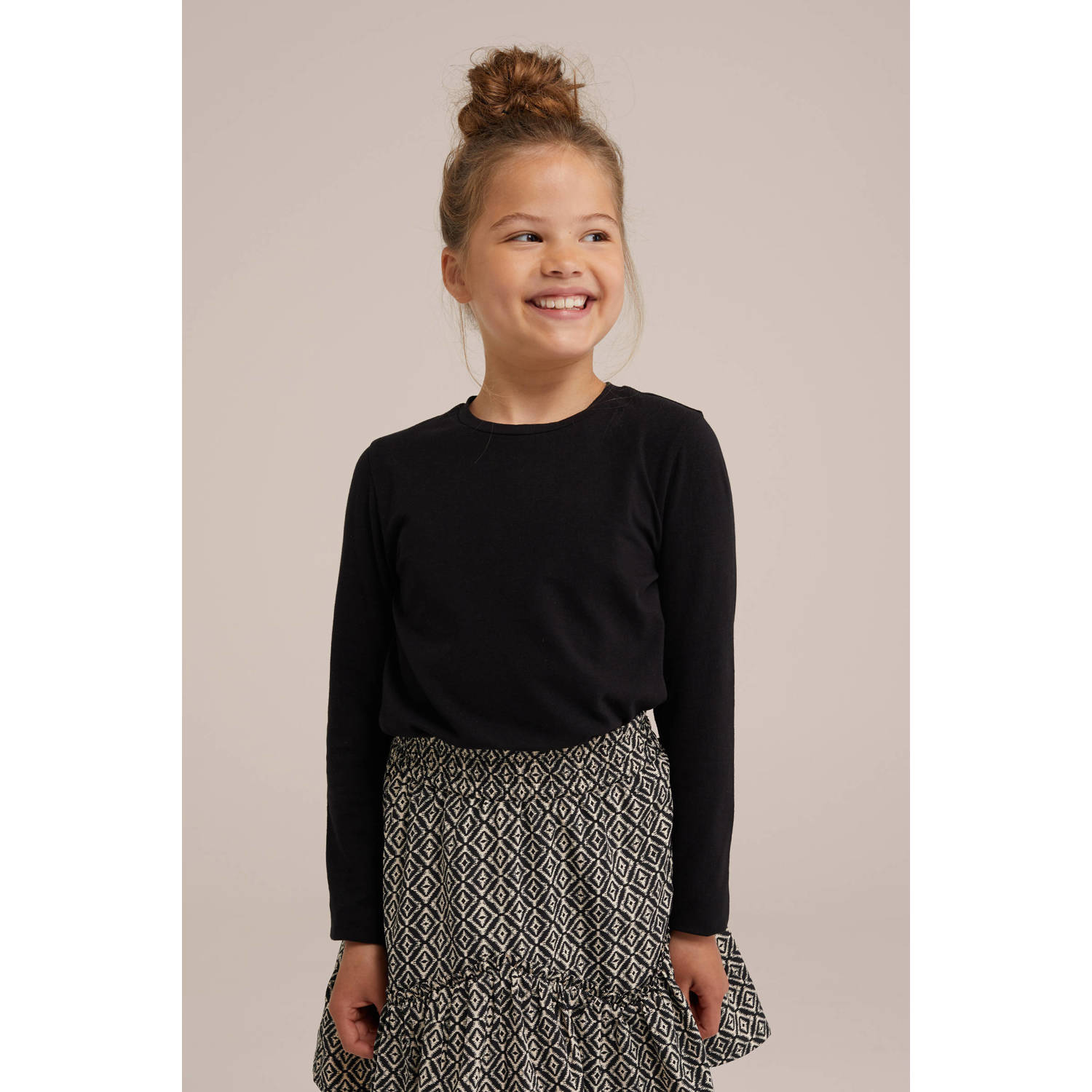 WE Fashion T-shirt black uni Zwart Meisjes Stretchkatoen Ronde hals Effen 134 140