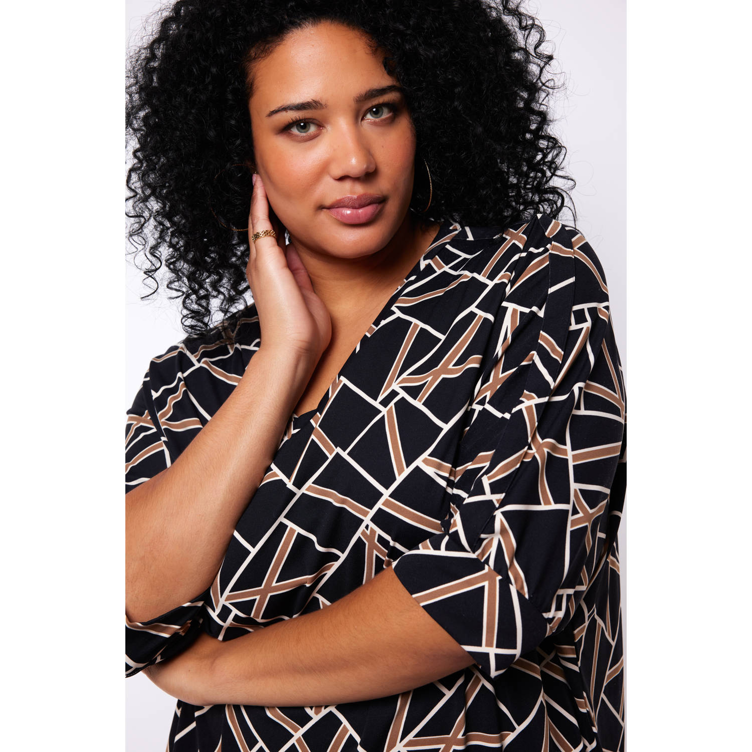 Exxcellent top Avelon met all over print zwart bruin wit