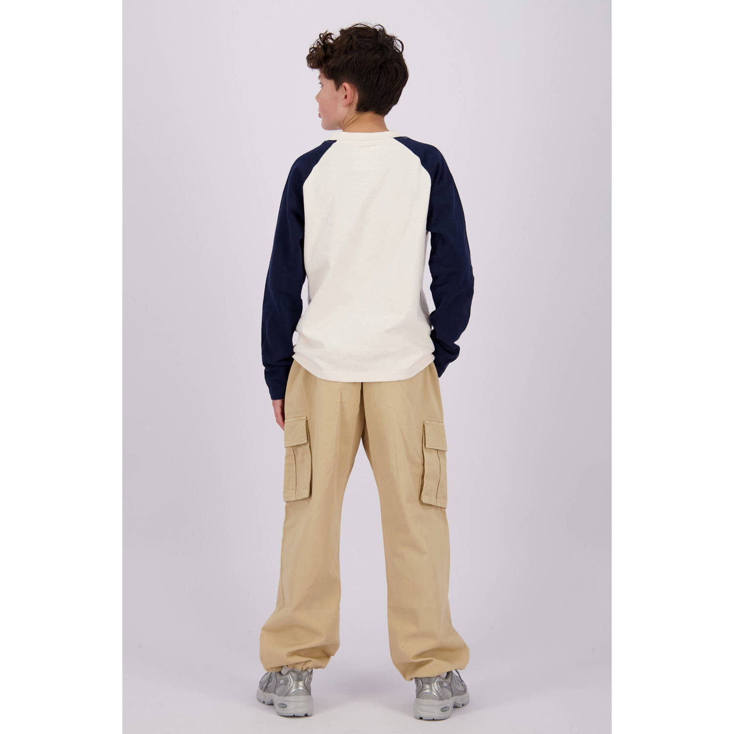 Vingino longsleeve Jeveno met printopdruk offwhite donkerblauw