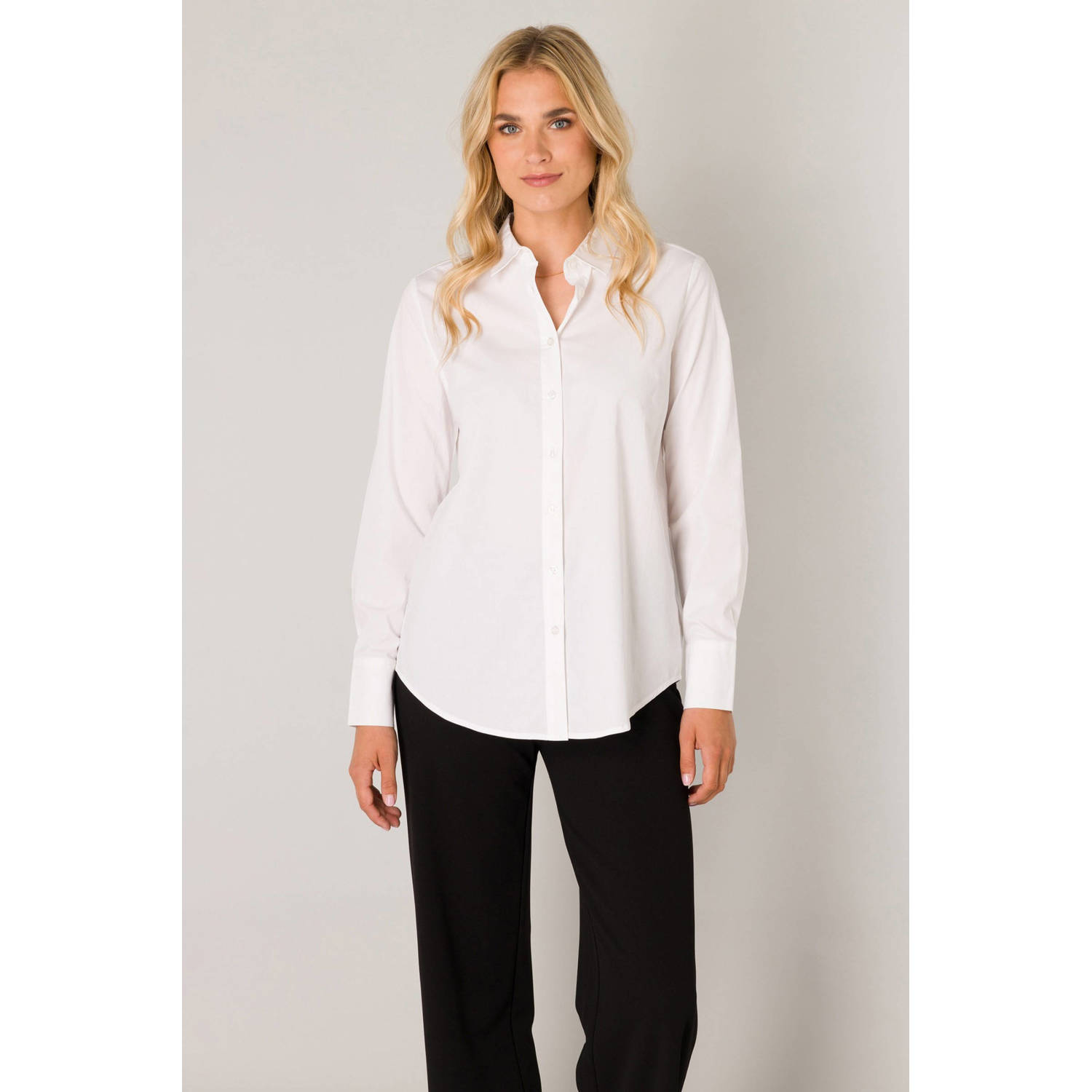 Base Level Overhemdblouse Yune in unikleur