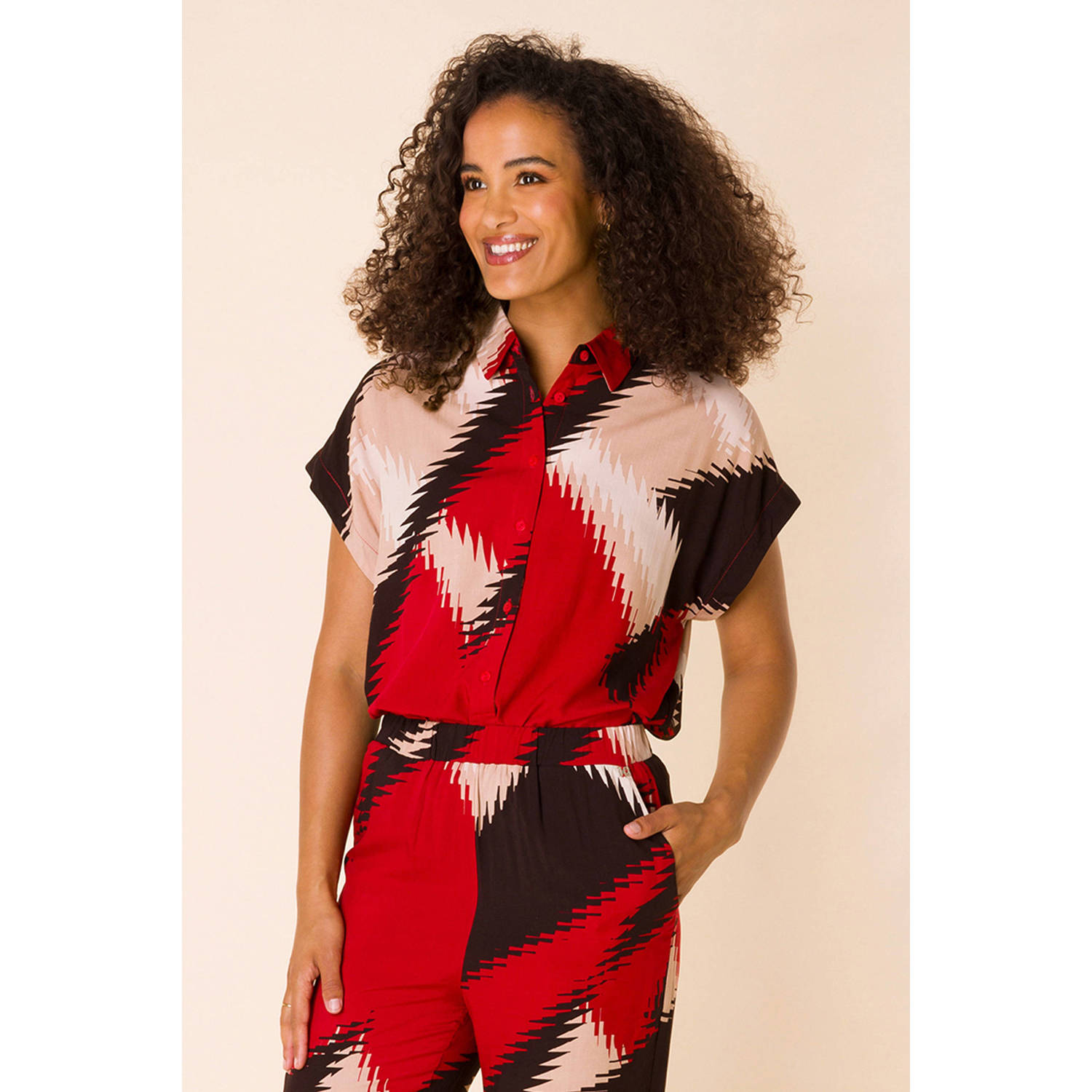 Ivy Beau top met all over print rood beige zwart