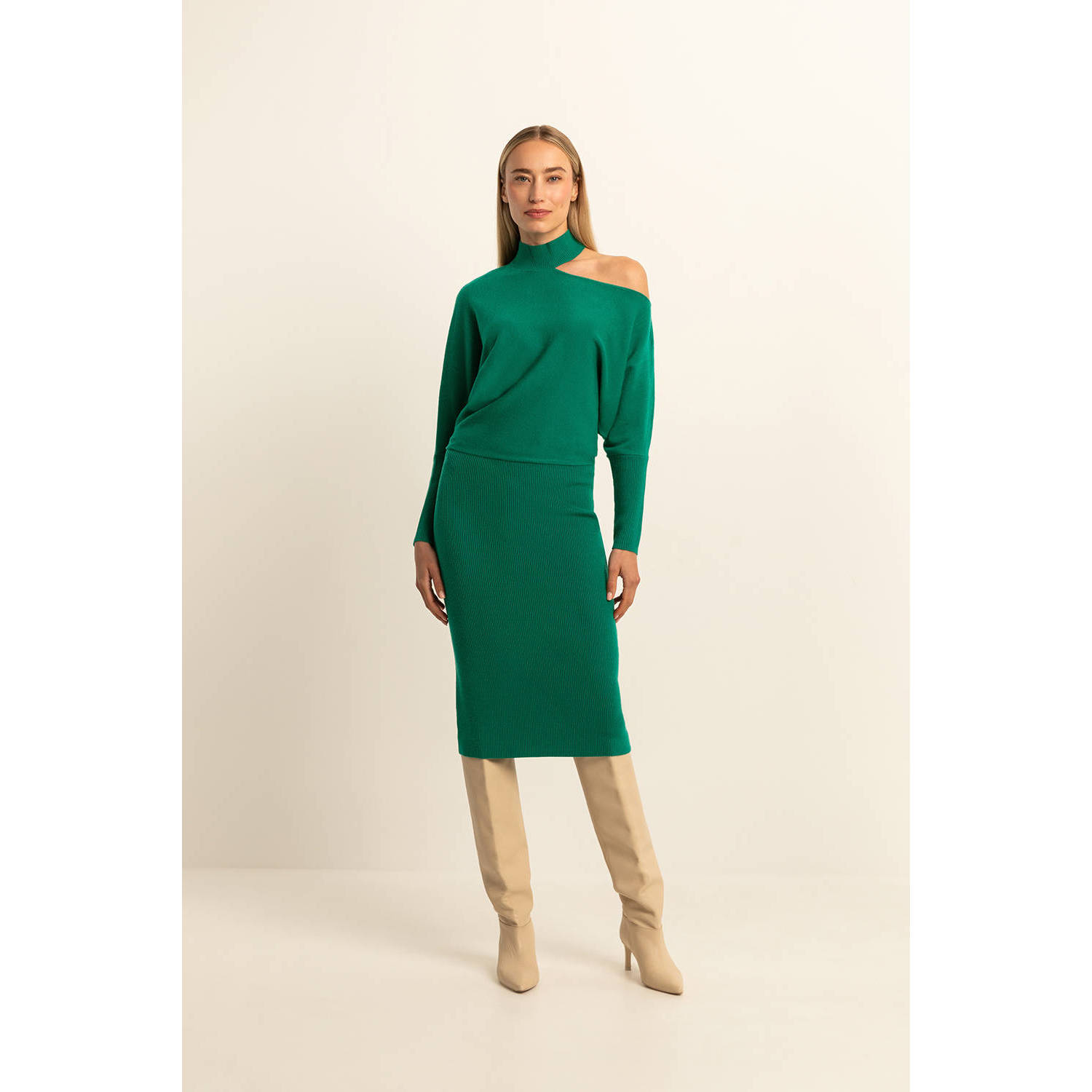Expresso fijngebreide open shoulder jurk EX24-32034 groen