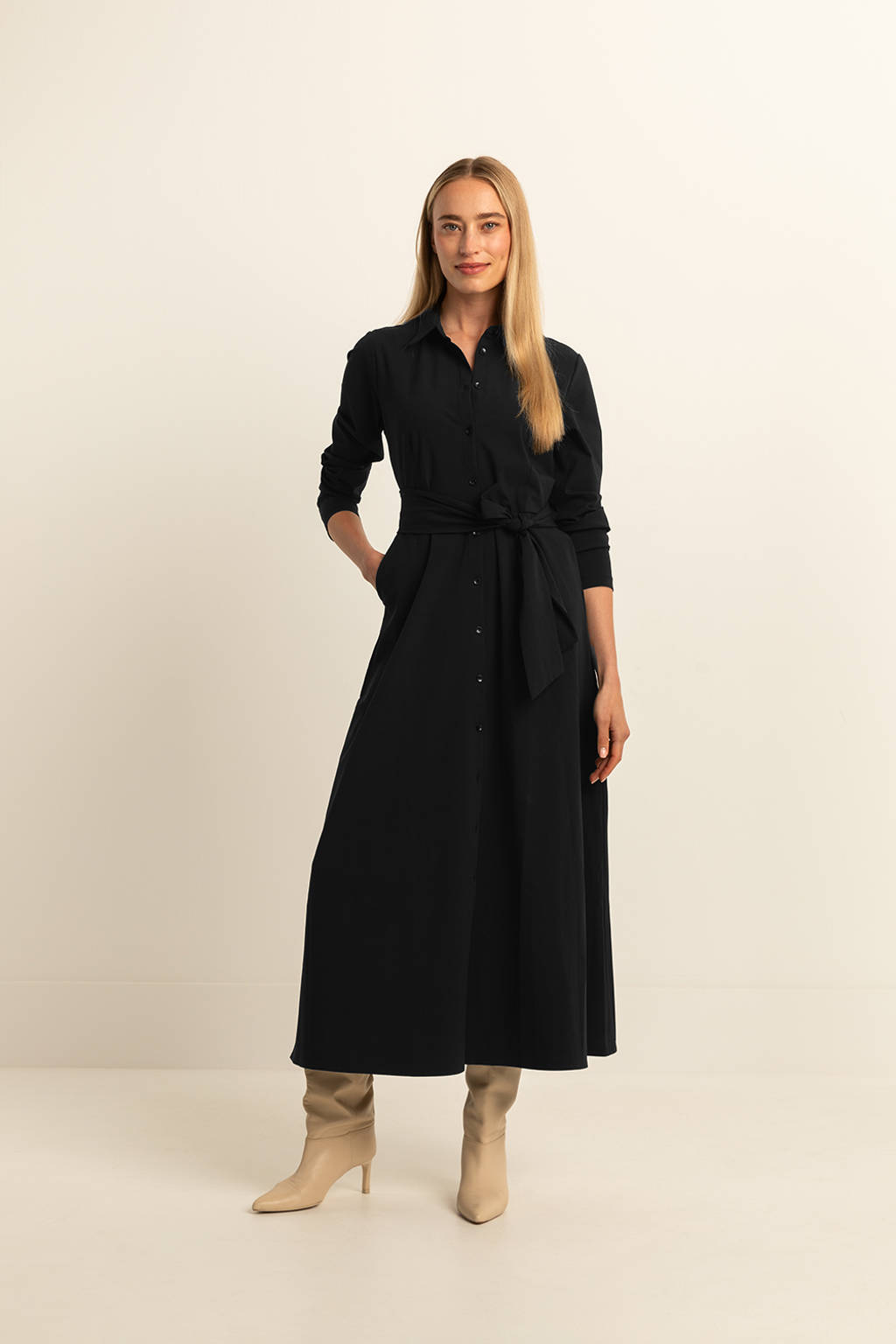 Zwarte Jurk Travelstof Lange Mouw Expresso Maxi Jurk EX24-32046