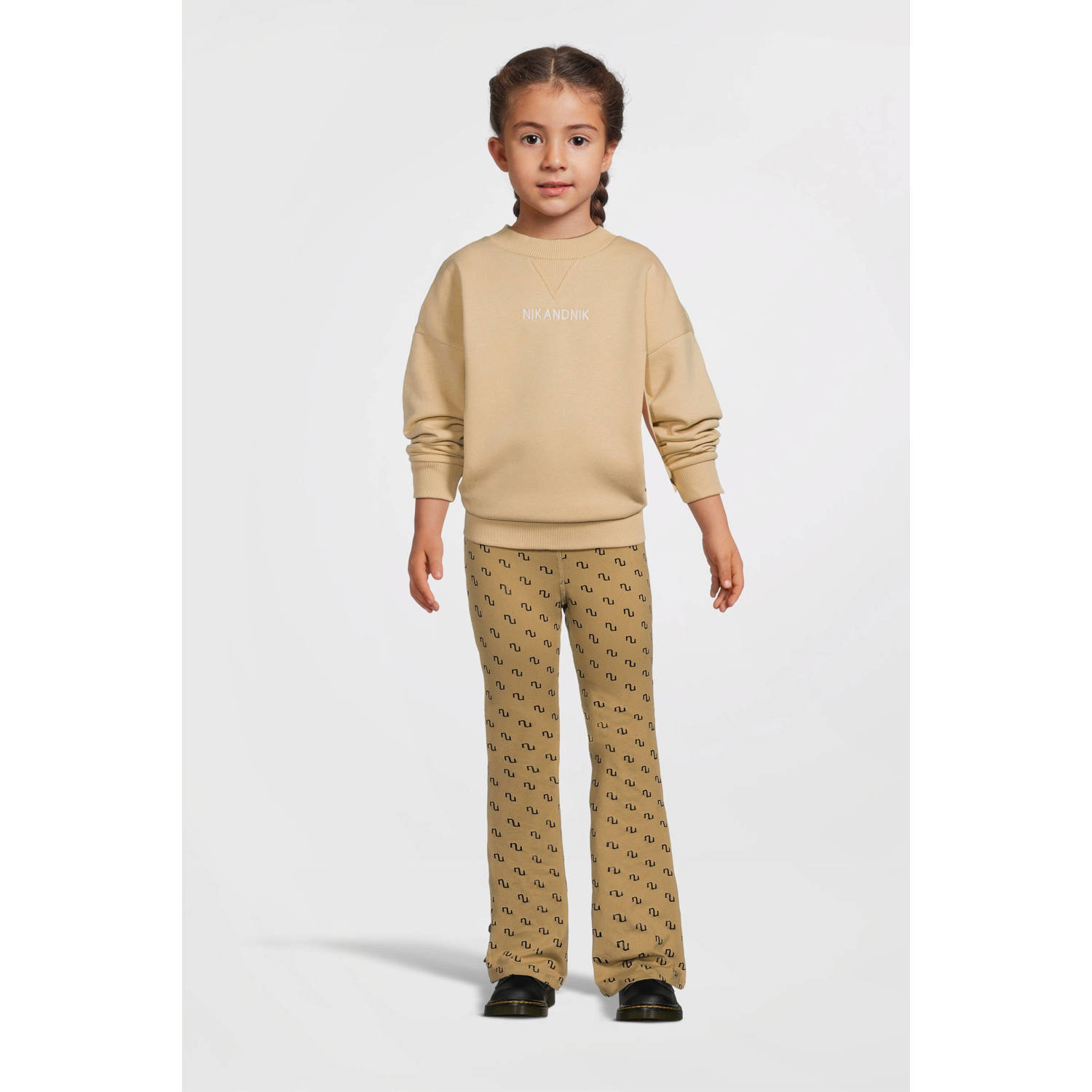 NAME IT KIDS flared broek NKFNIKANEL met all over print mosterd zwart