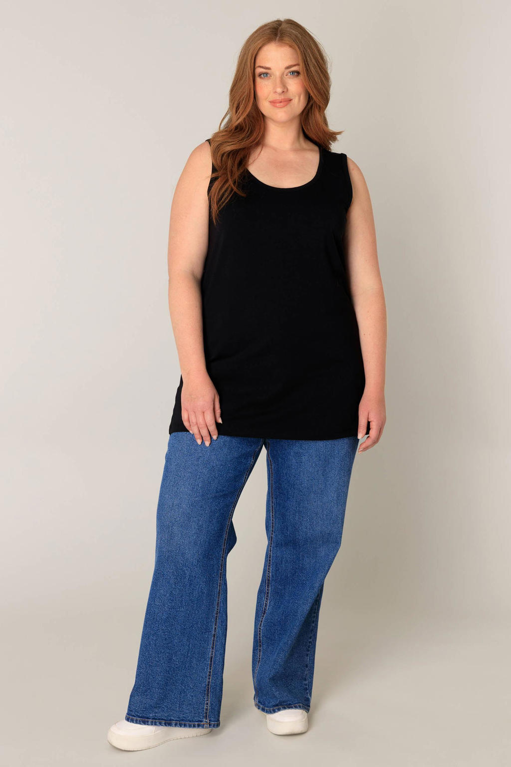 Base Level Curvy lang singlet zwart
