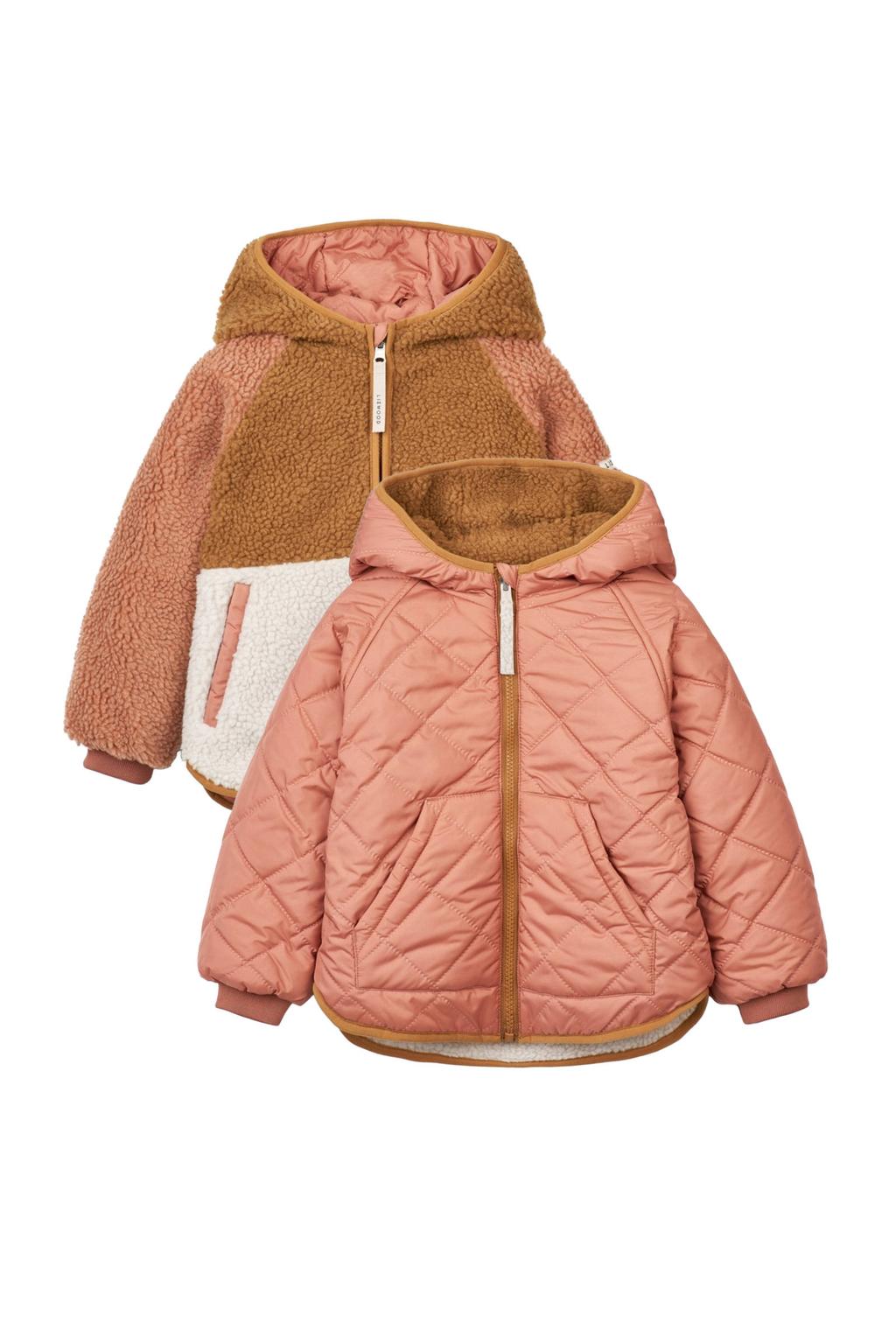 Roze, bruin en witte meisjes Liewood reversible gewatteerde winterjas Jackson van teddy materiaal met meerkleurige print, lange mouwen, capuchon, ritssluiting en teddy detail