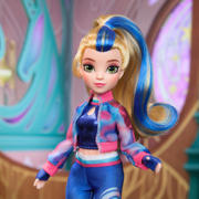 thumbnail: Unicorn Academy - Isabel-pop van 24 cm met 5 modeaccessoires en borstel