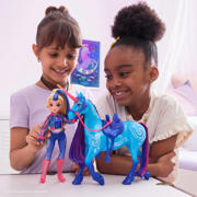 thumbnail: Unicorn Academy - Isabel-pop van 24 cm met 5 modeaccessoires en borstel