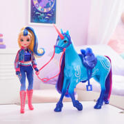 thumbnail: Unicorn Academy - Isabel-pop van 24 cm met 5 modeaccessoires en borstel