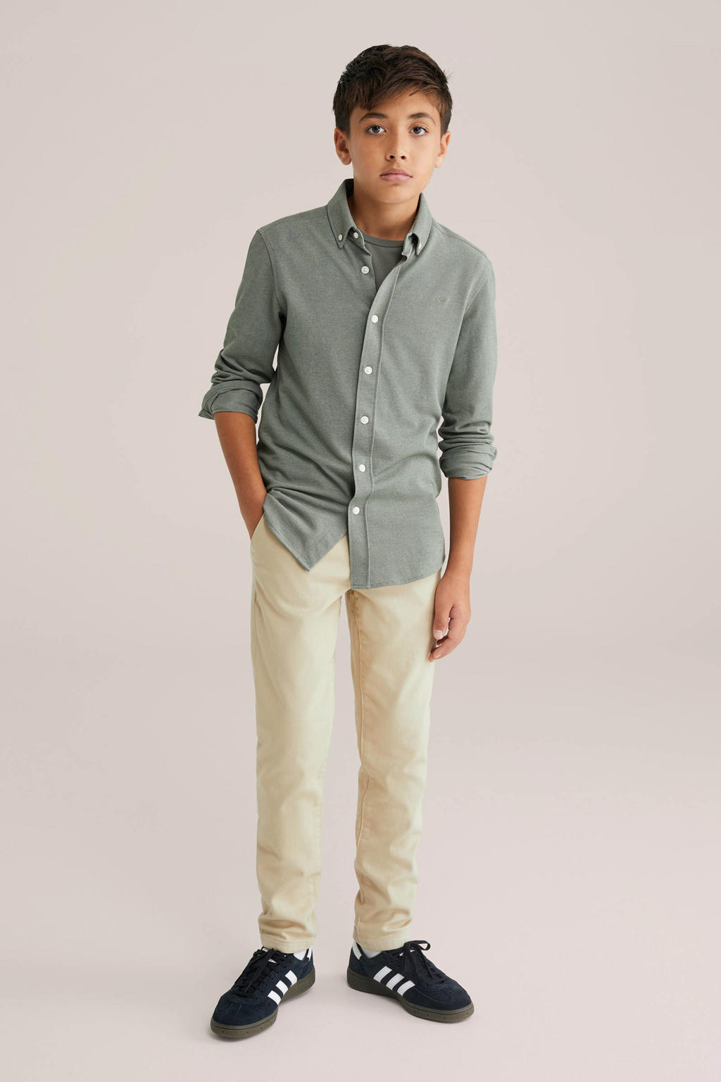 Donkergroene jongens WE Fashion overhemd van katoen met effen, lange mouwen, button down sluiting en knoopsluiting