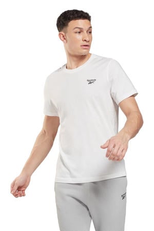 T-shirt wit