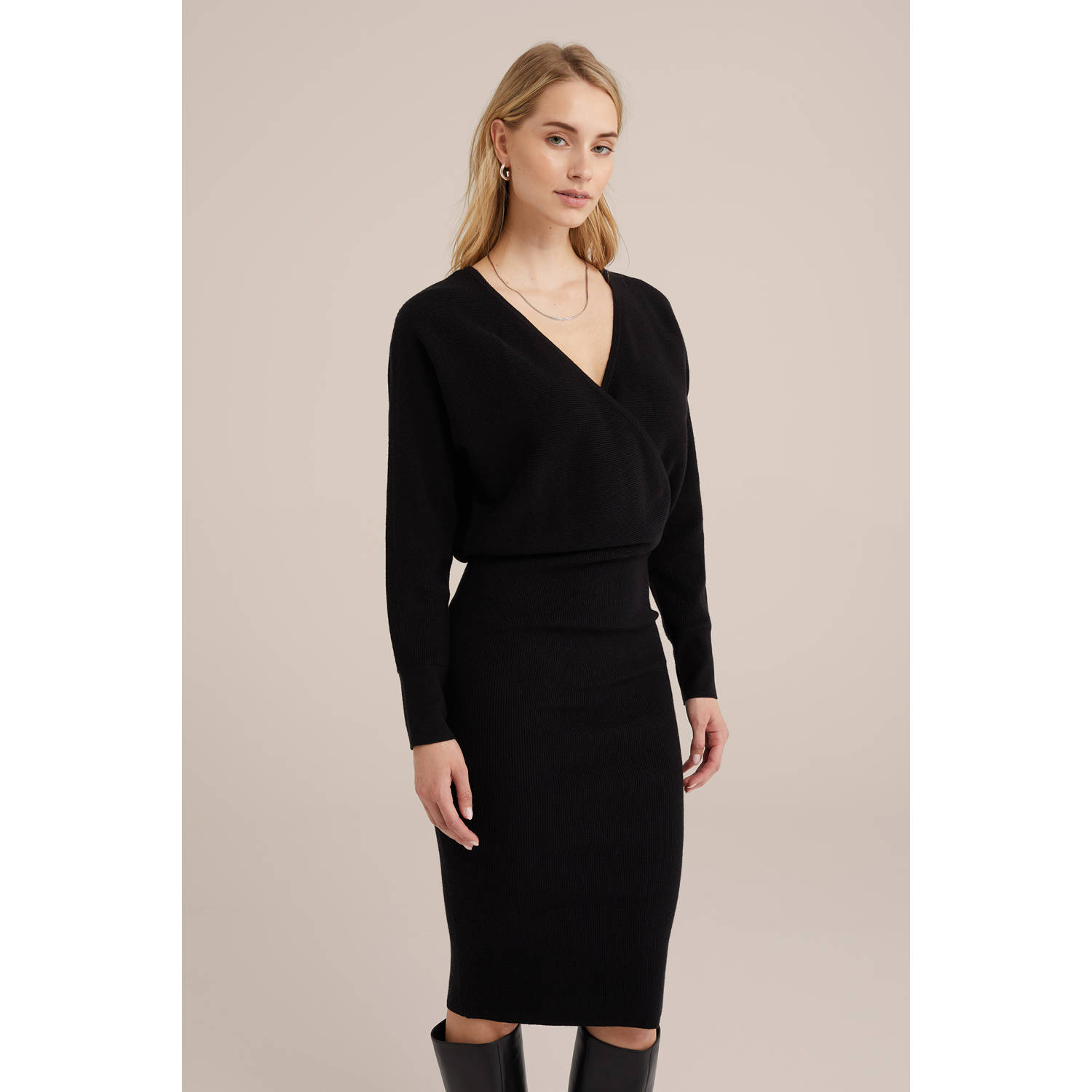 WE Fashion fijngebreide midi jurk zwart