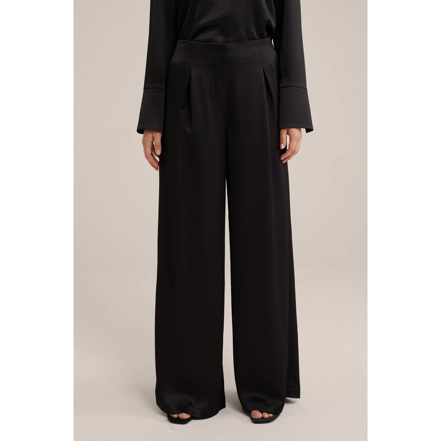 WE Fashion satijnen wide leg pantalon zwart