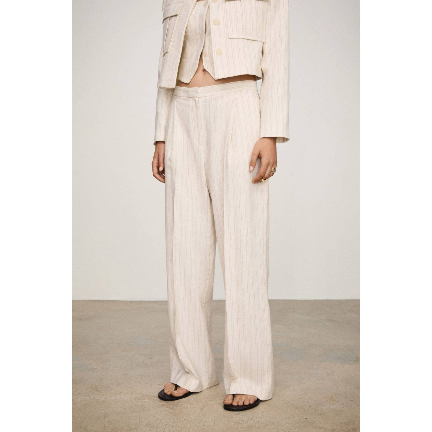 Mango relaxed broek met krijtstreep ecru