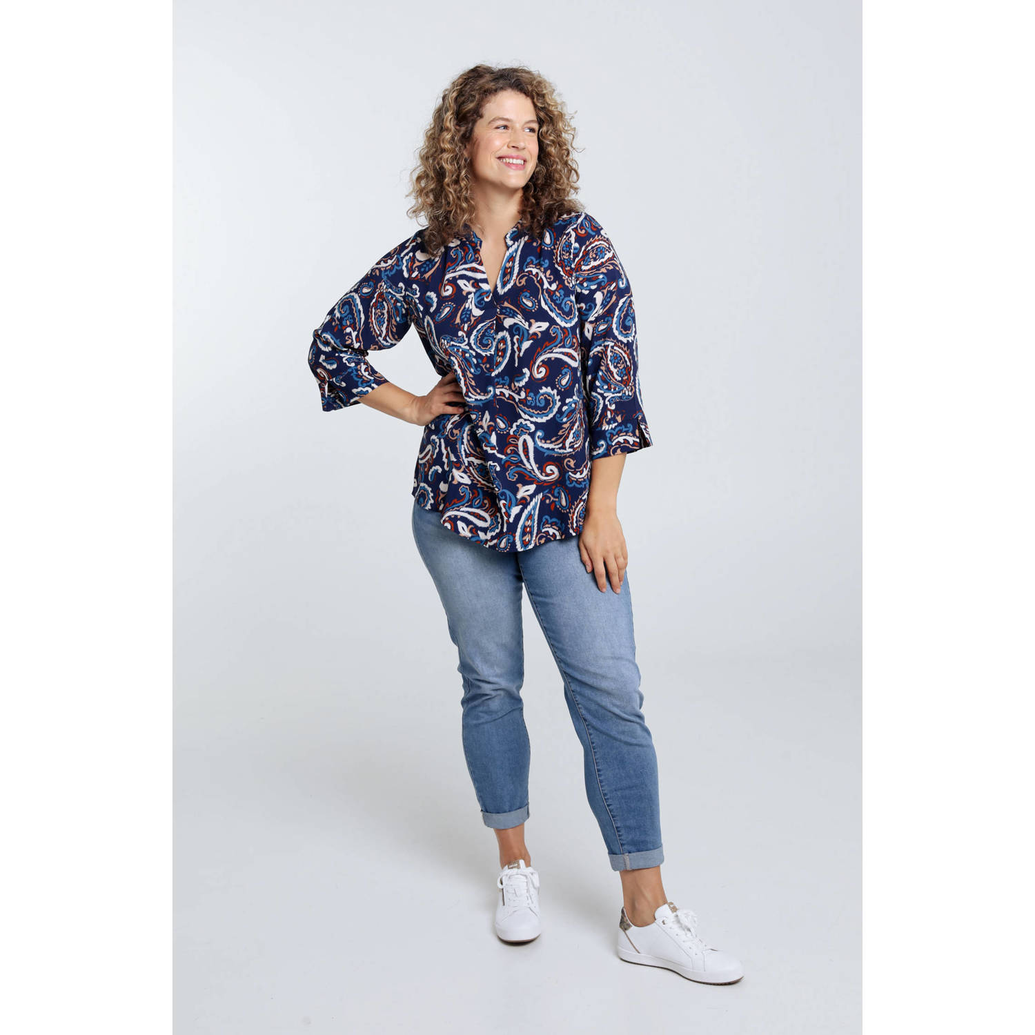 Paprika top met paisley print marine wit