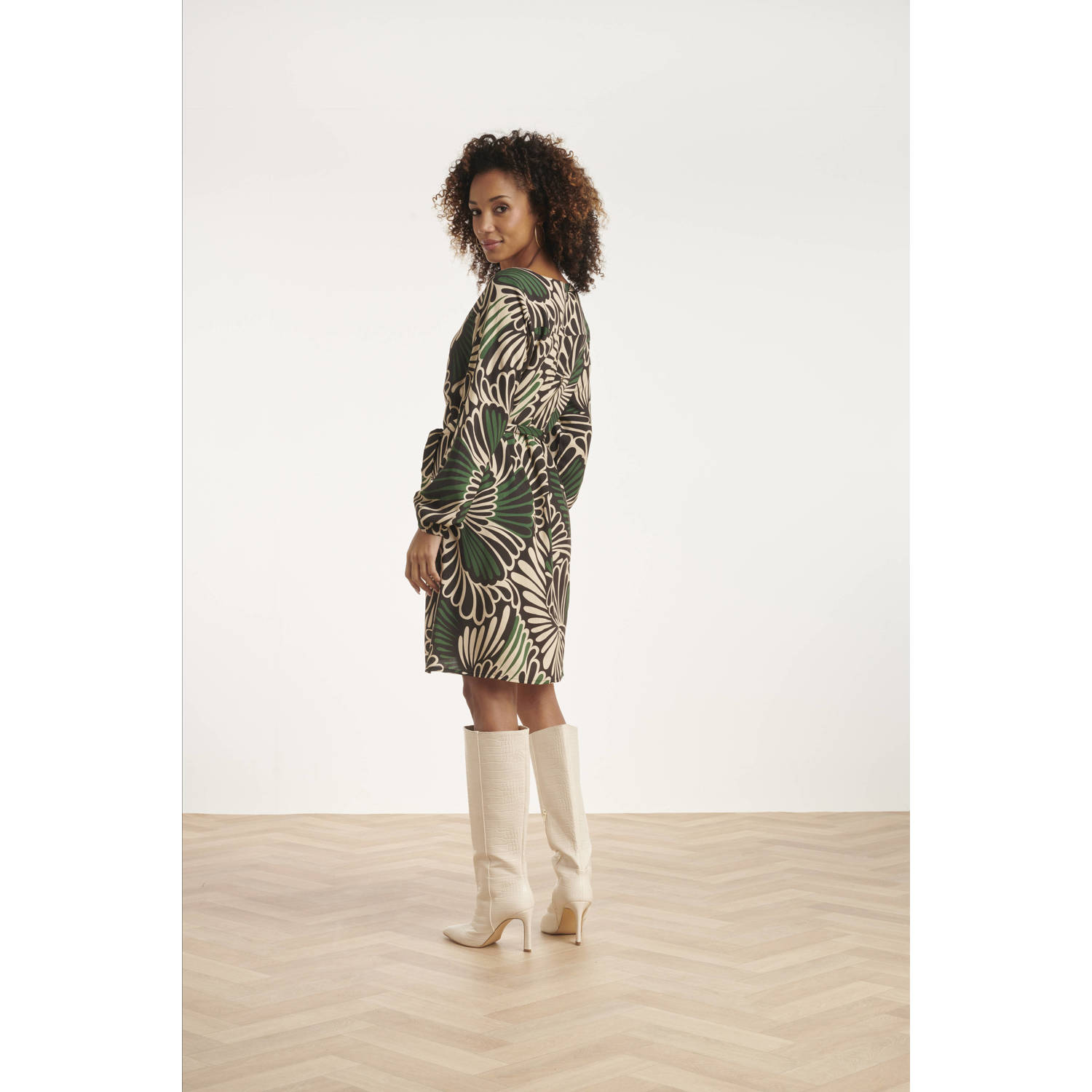 Smashed Lemon blousejurk met all over print en ceintuur groen ecru zwart