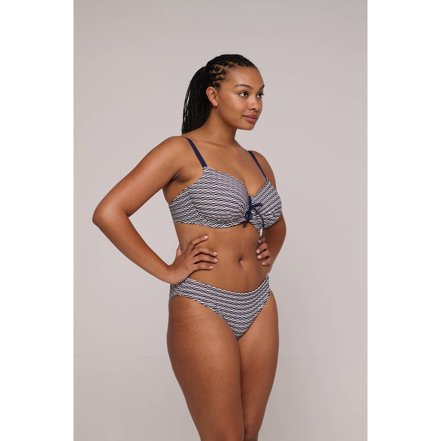 PrimaDonna bikinibroekje Kalba donkerblauw wit