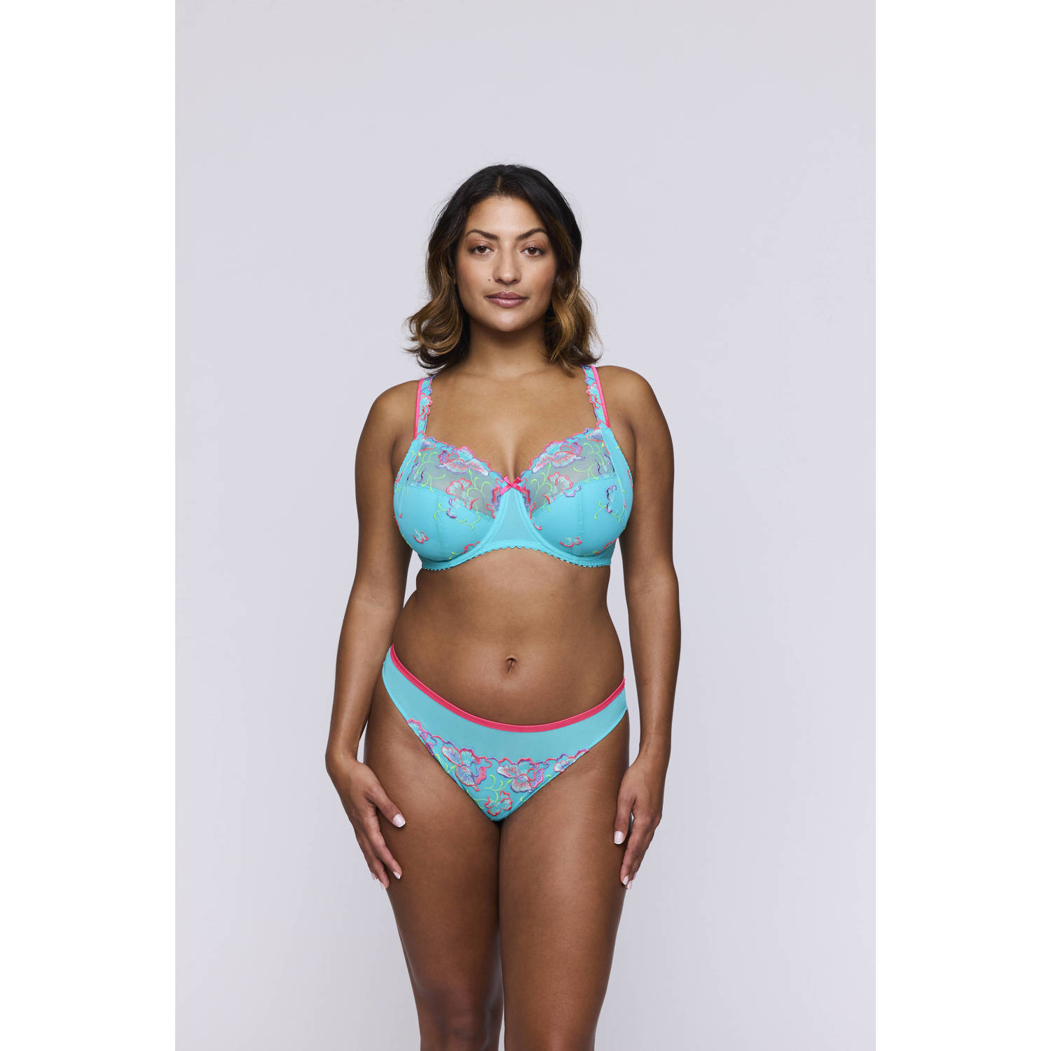 PrimaDonna string Devdaha turquoise