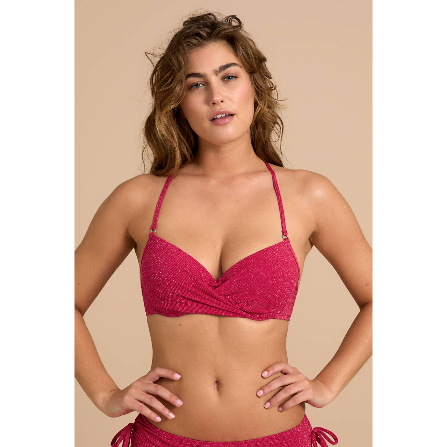 BEACHWAVE voorgevormde beugel bikinitop rood