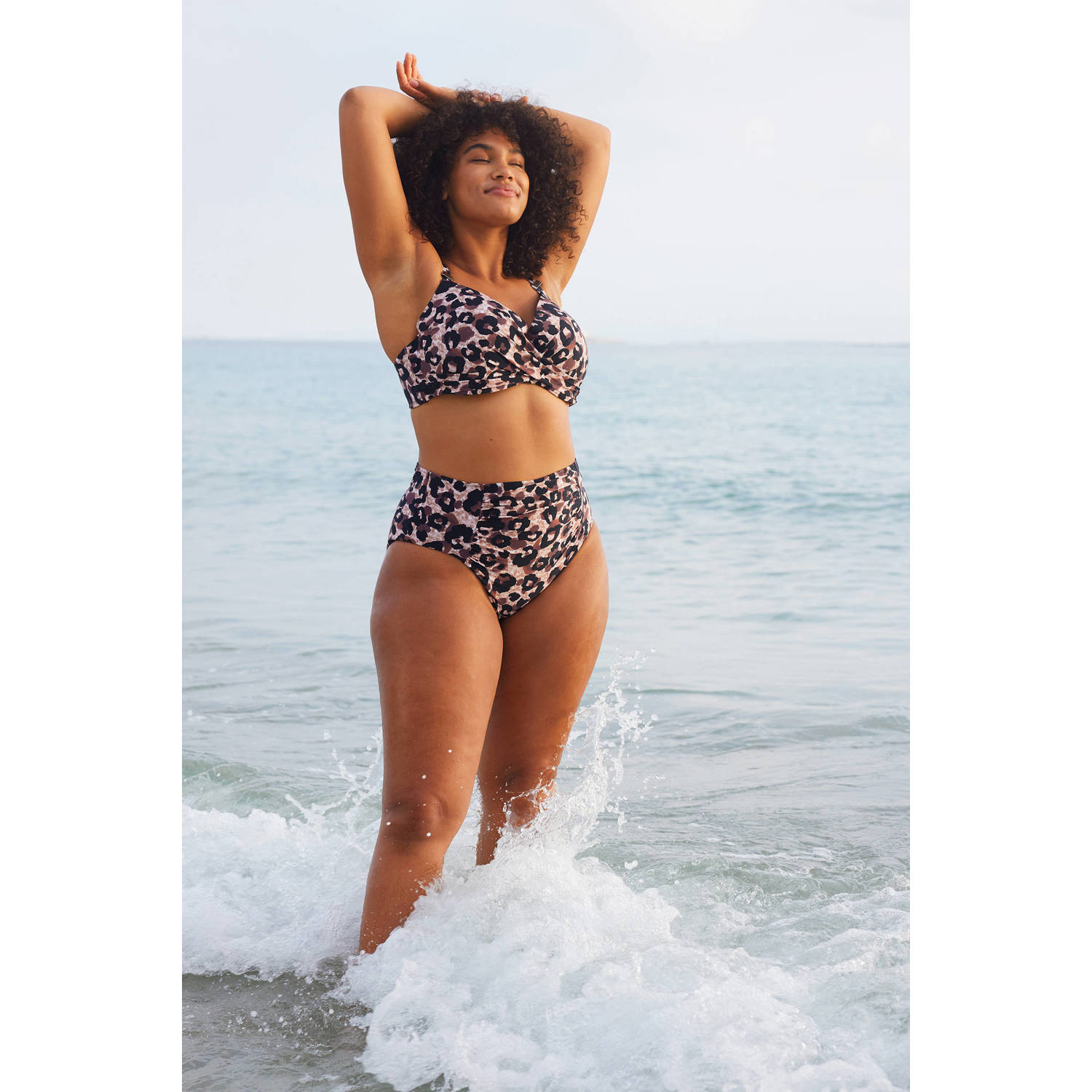 BEACHWAVE Curve voorgevormde beugel bikinitop bruin zwart beige