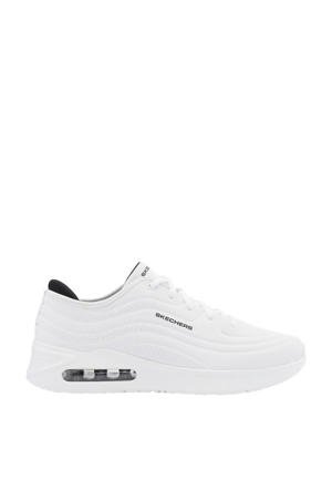  sneakers wit