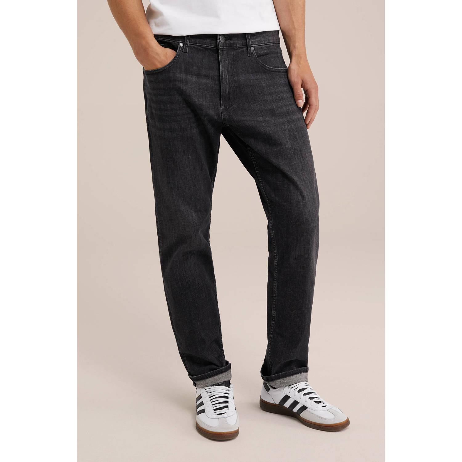 WE Fashion Blue Ridge straight leg jeans black denim