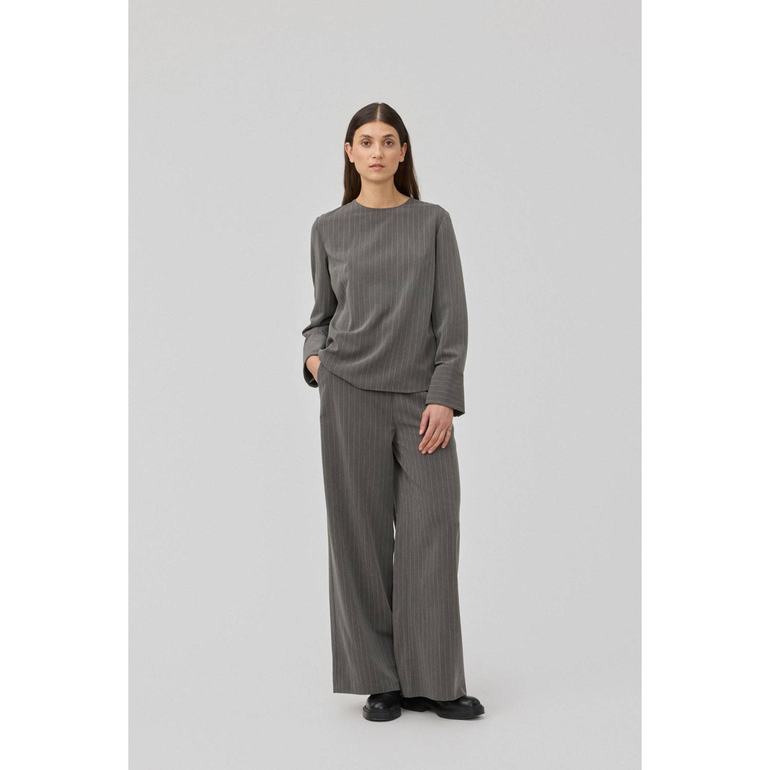 Modström high waist wide leg pantalon Kemma met krijtstreep grijs