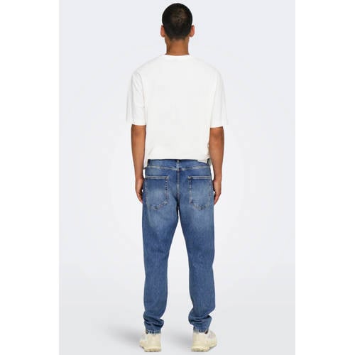 ONLY & SONS tapered fit jeans ONSYOKE medium blue denim afbeelding