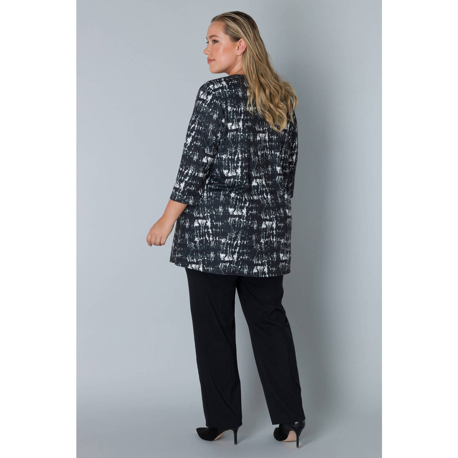 Colletta top met all over print zwart wit