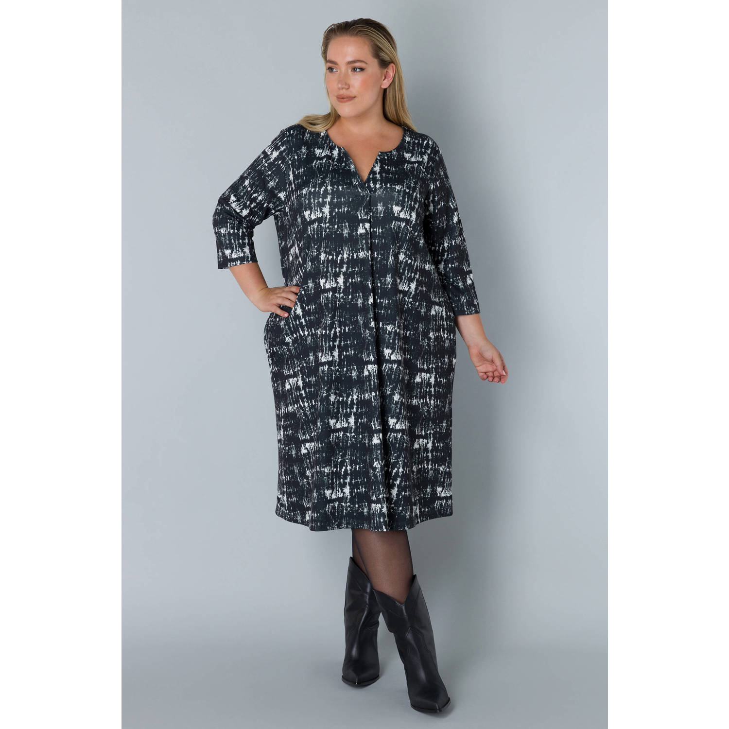Colletta jurk met all over print zwart wit