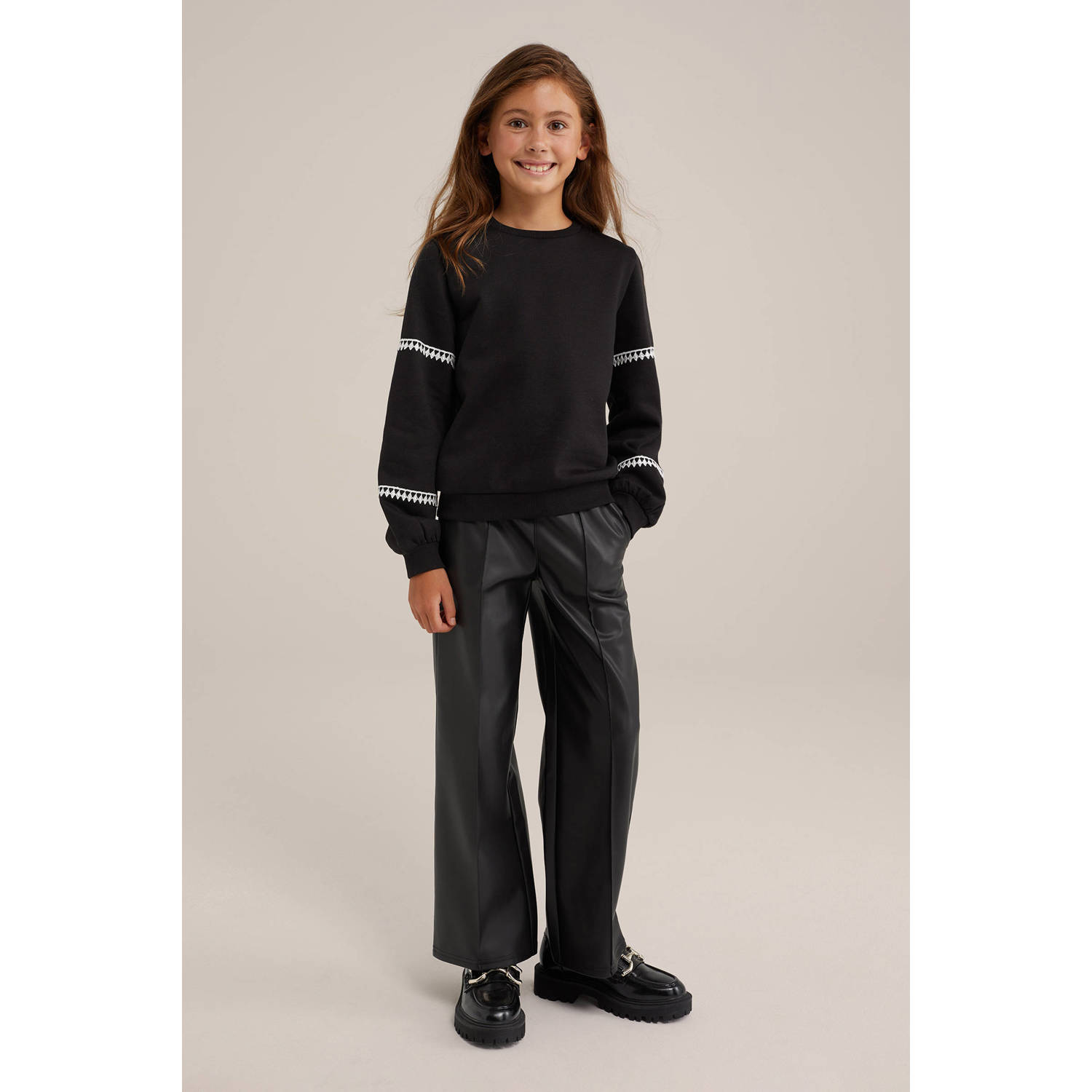 WE Fashion sweater zwart